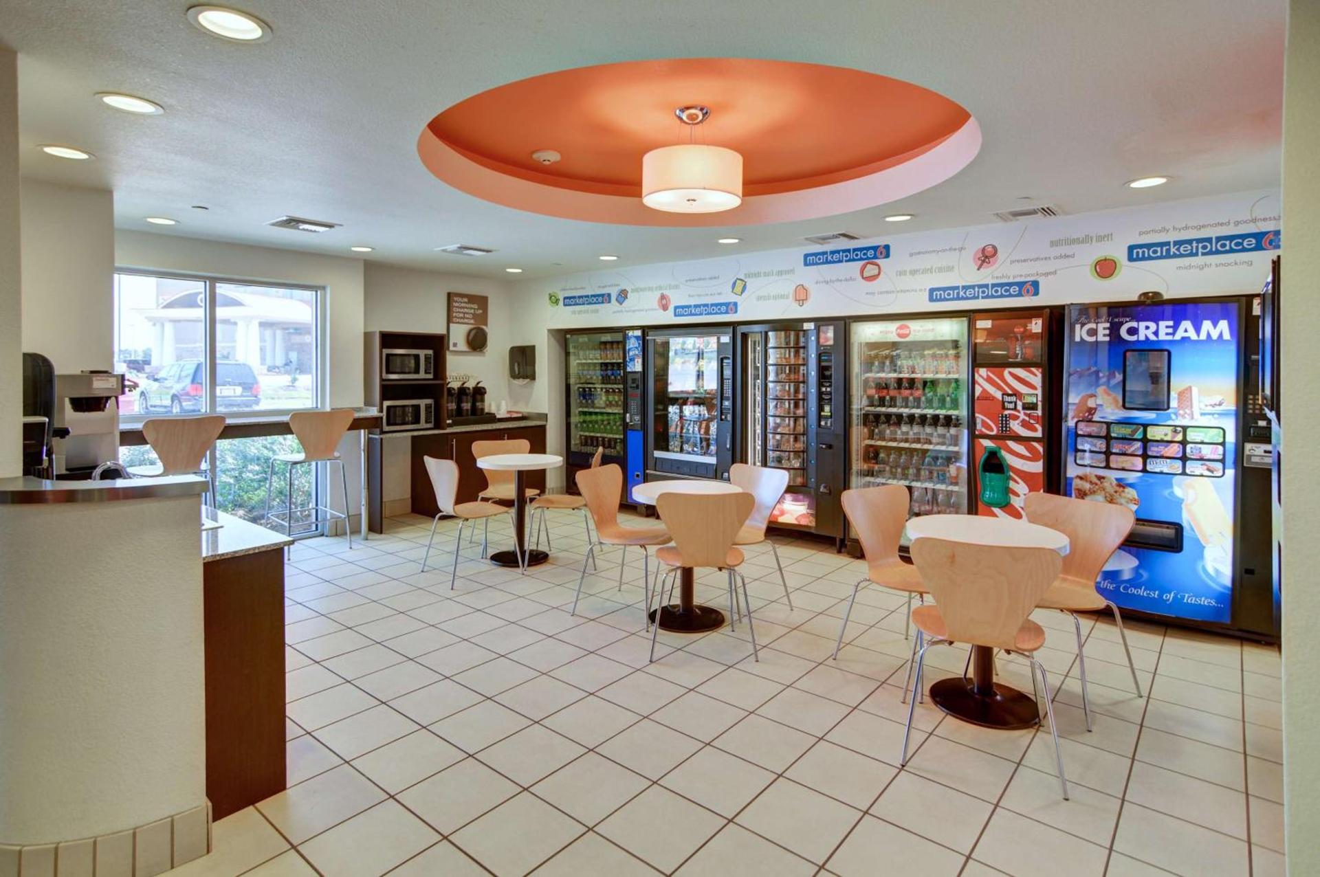 Motel 6-Roanoke, TX - Northlake - Speedway photo 24