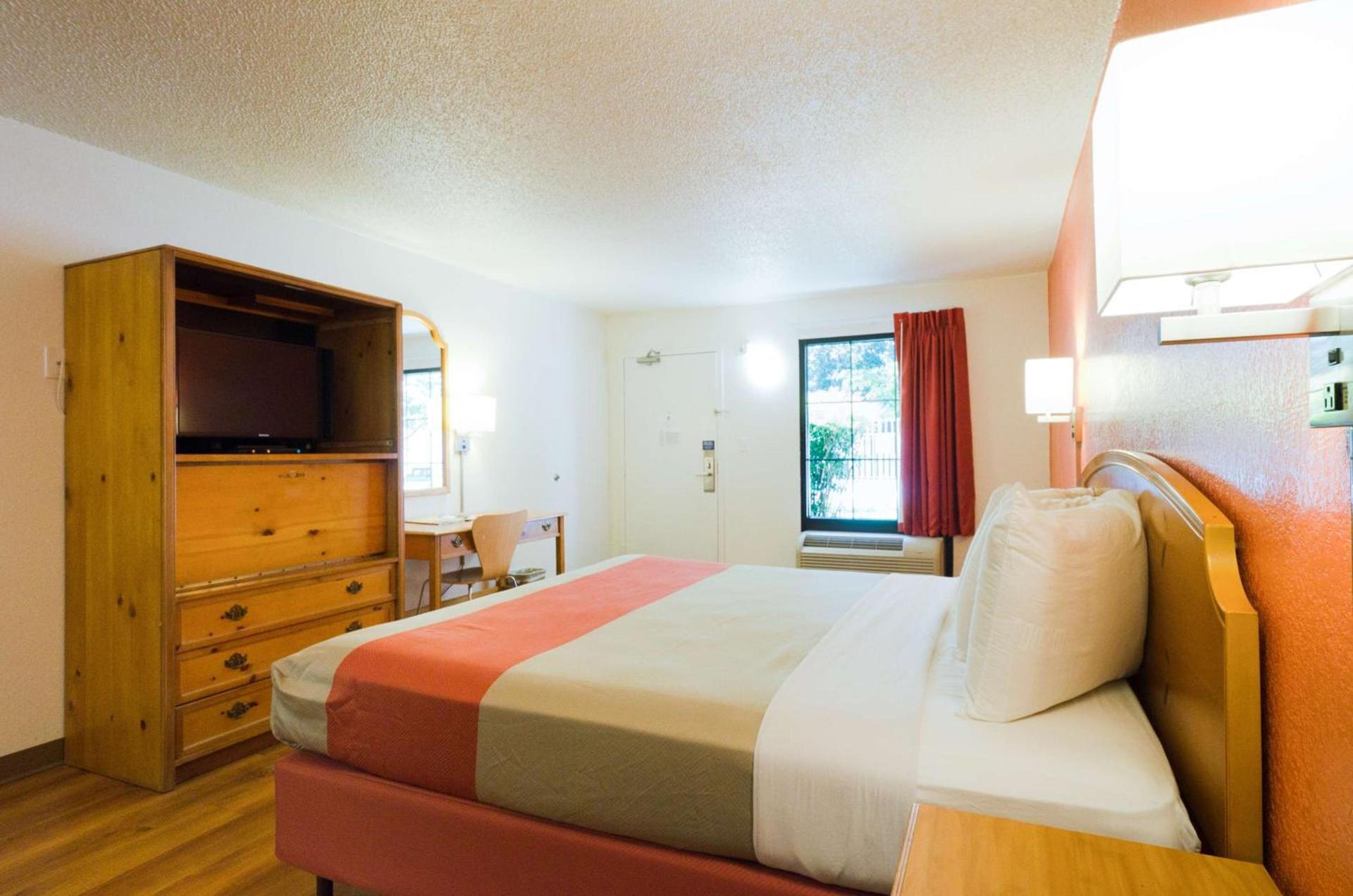 Motel 6-Frederick, MD - Fort Detrick photo 10