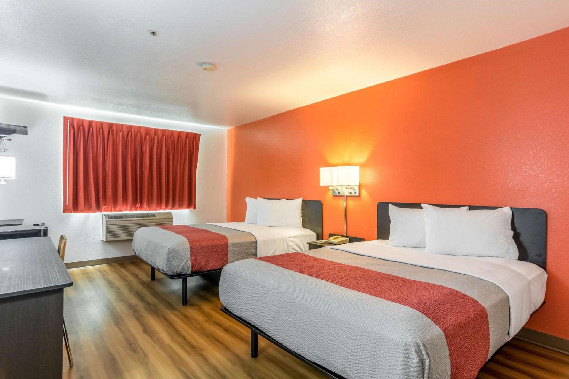 Motel 6-Barkeyville, PA photo 15