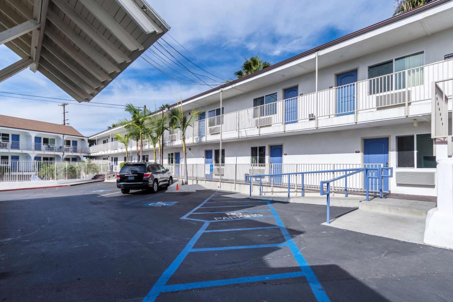 Motel 6-Oceanside, CA, Marina photo 68
