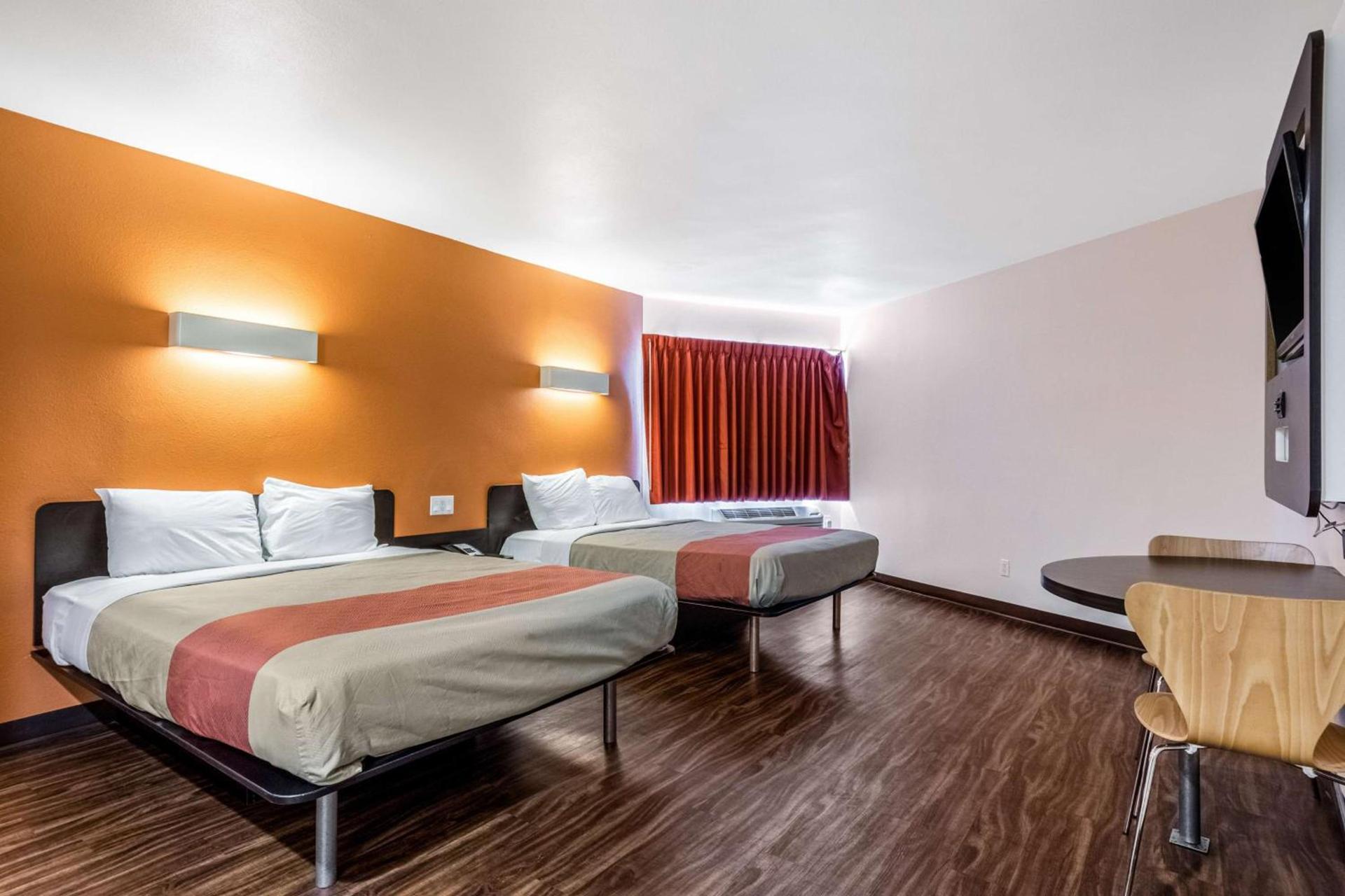 Motel 6-Oceanside, CA, Marina photo 48