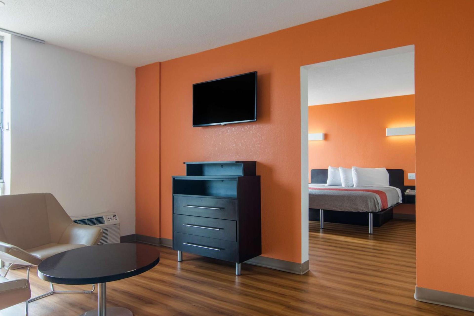 Motel 6 Atlanta GA Atlanta Airport Virginia Ave photo 67