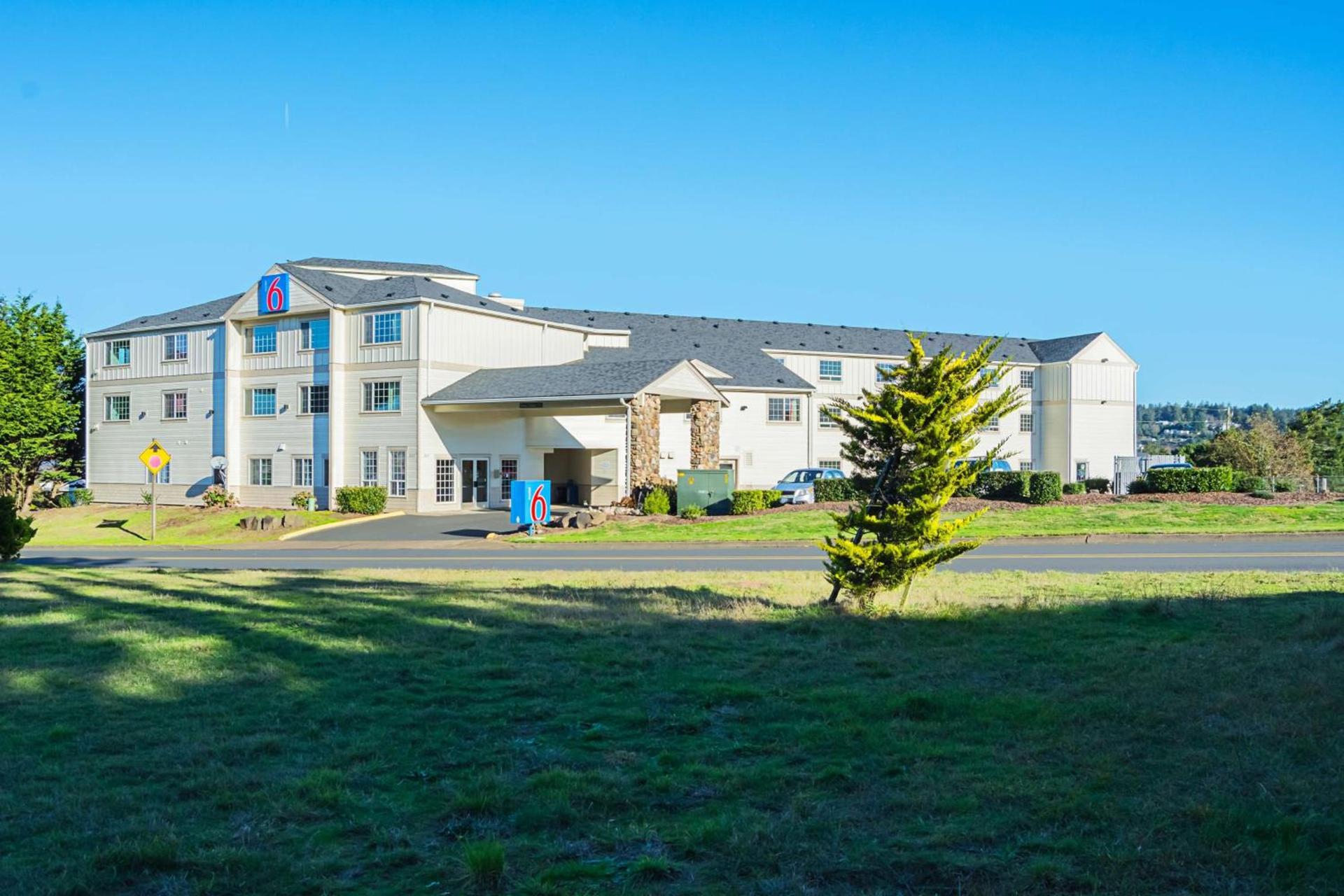 Motel 6-Newport, OR photo 4
