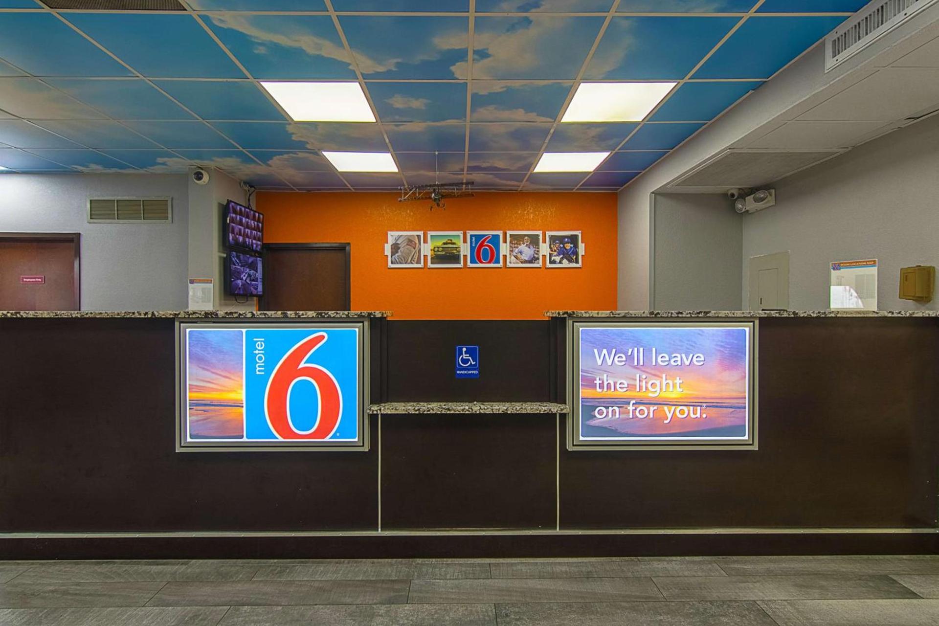 Motel 6 Atlanta GA Atlanta Airport Virginia Ave photo 61