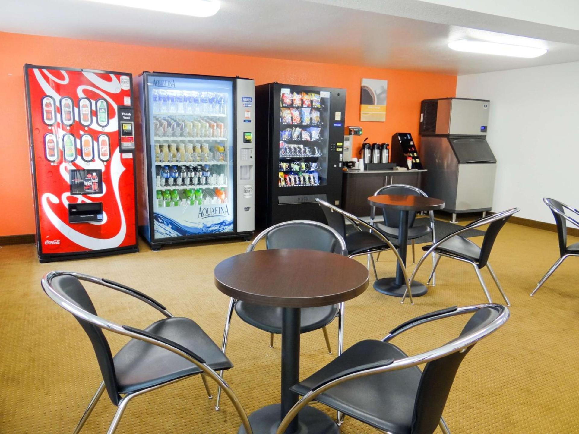 Motel 6-Erie, PA photo 58