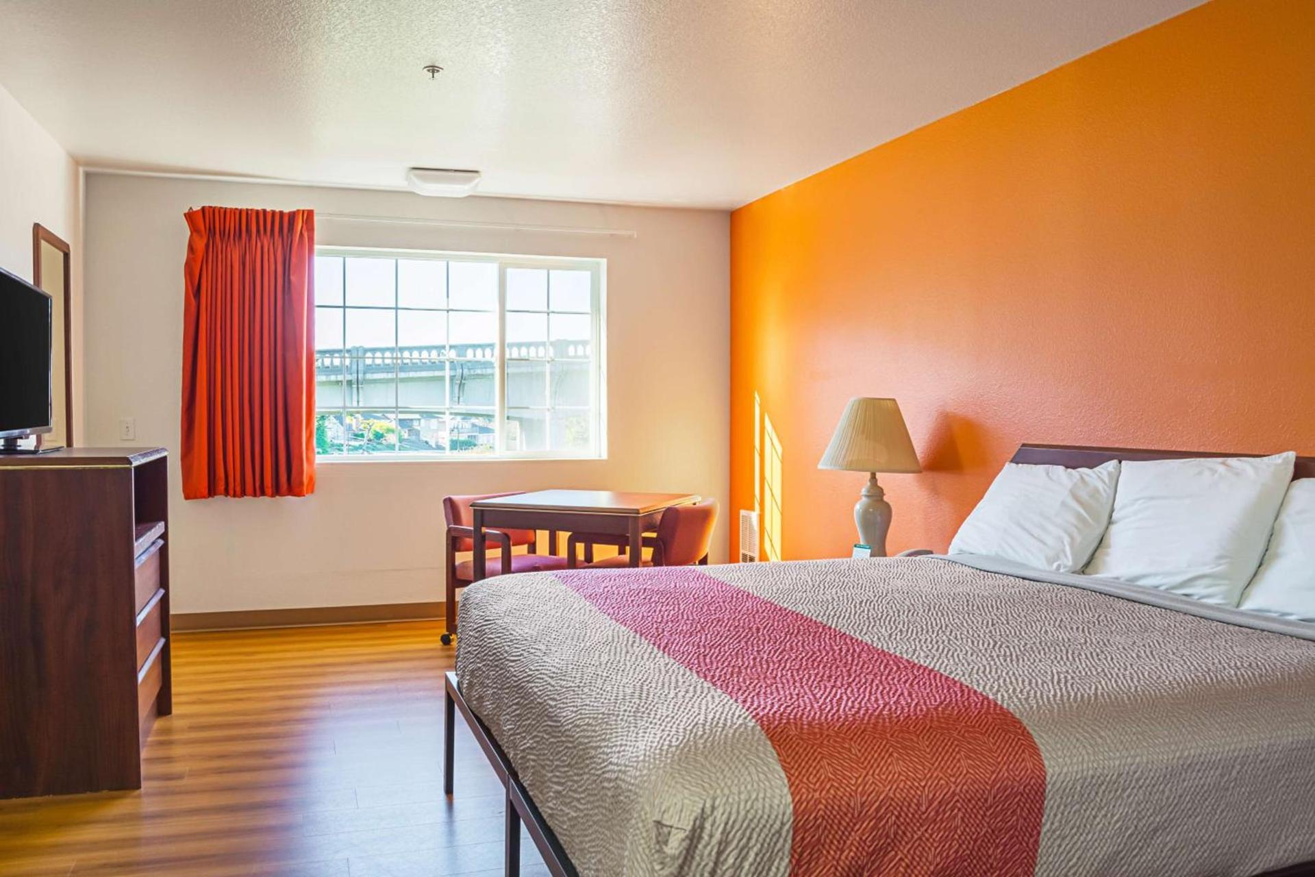 Motel 6-Newport, OR photo 17