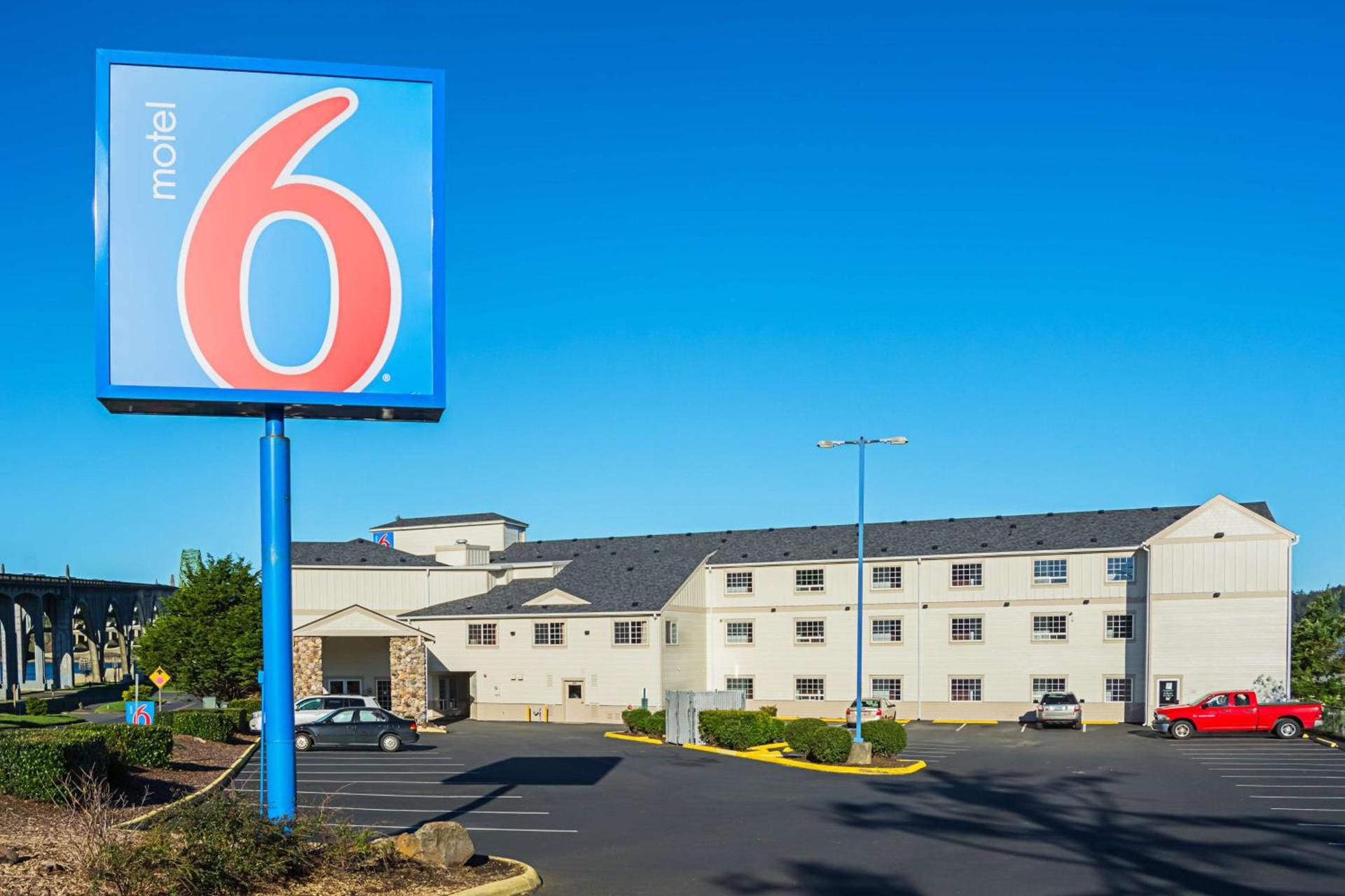 Motel 6-Newport, OR photo 9