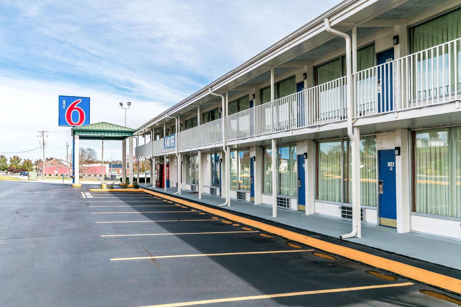 Motel 6-Somerset, KY photo 2