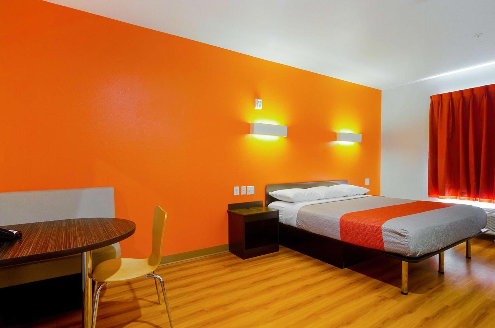 Motel 6-Midland, TX photo 16