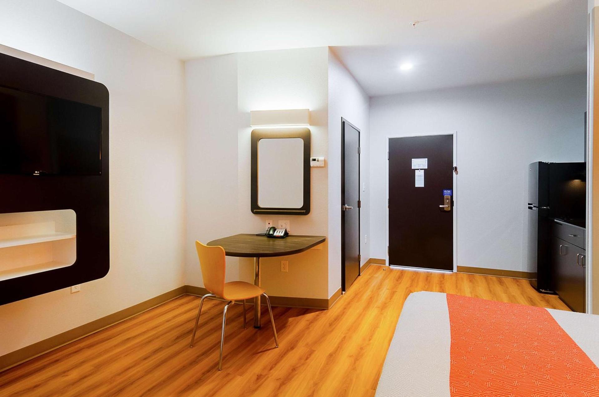 Motel 6-Midland, TX photo 10