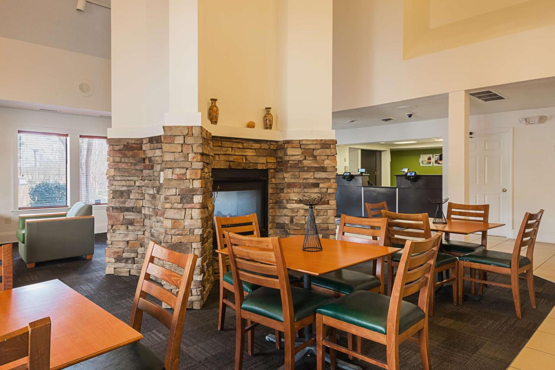 Studio 6 Extended Stay - Greensboro, NC photo 26