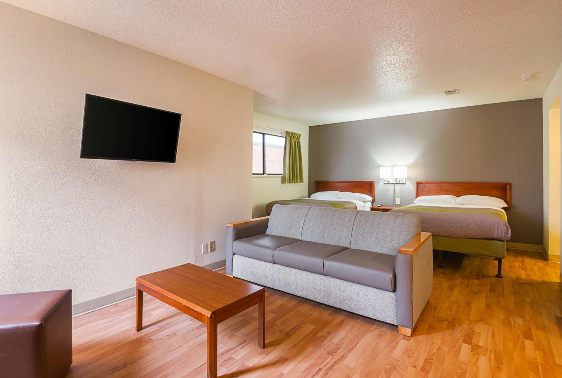 Studio 6 Extended Stay - Greensboro, NC photo 12
