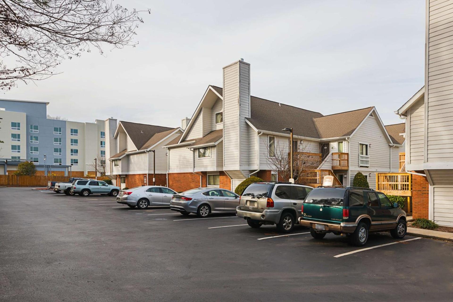 Studio 6 Extended Stay - Greensboro, NC photo 4