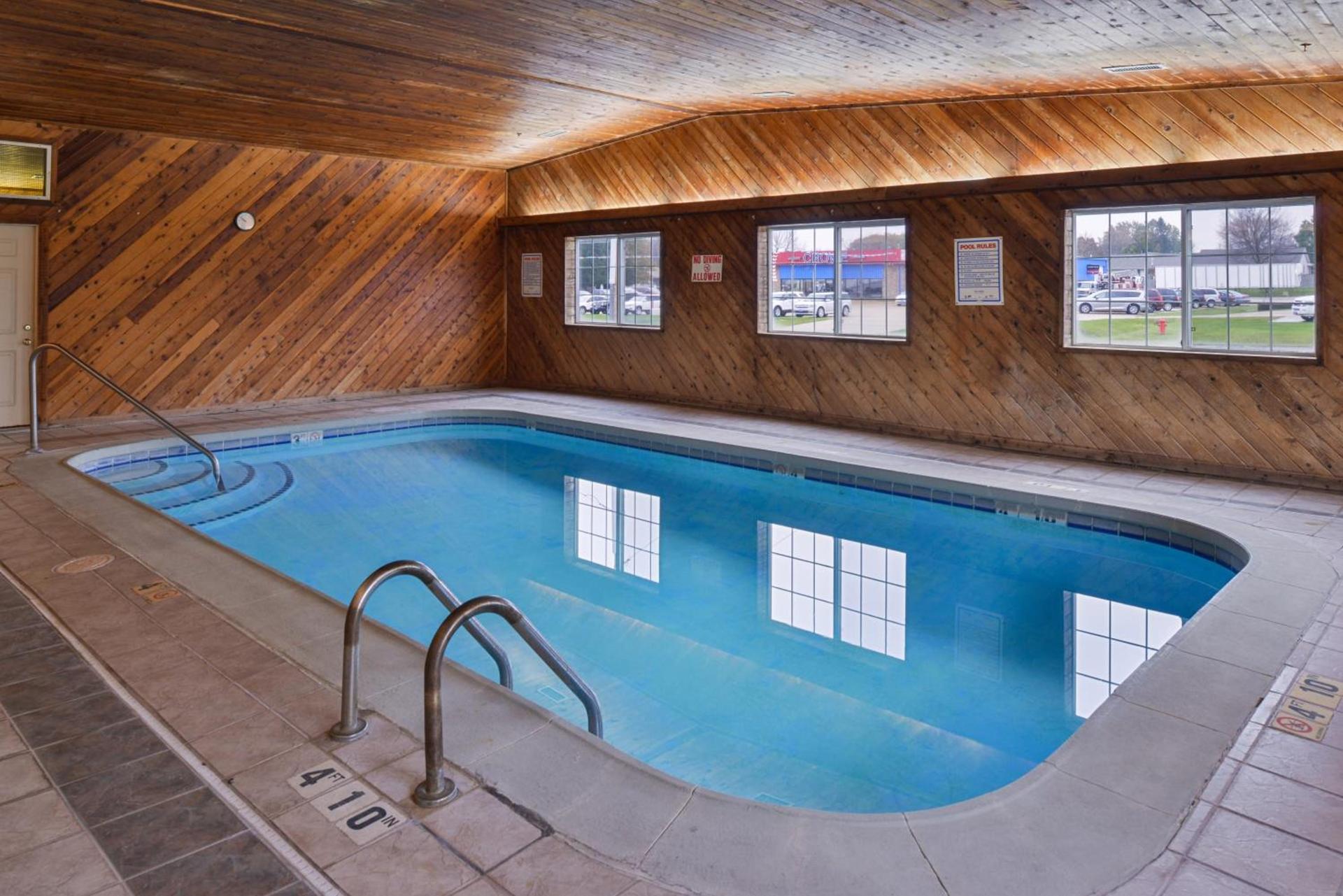 Regency Inn Geneseo IL photo 10