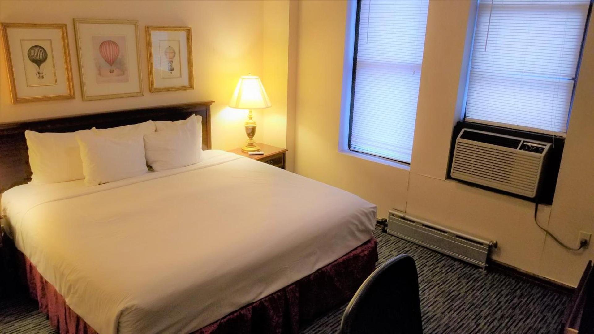 Night Hotel Broadway photo 65
