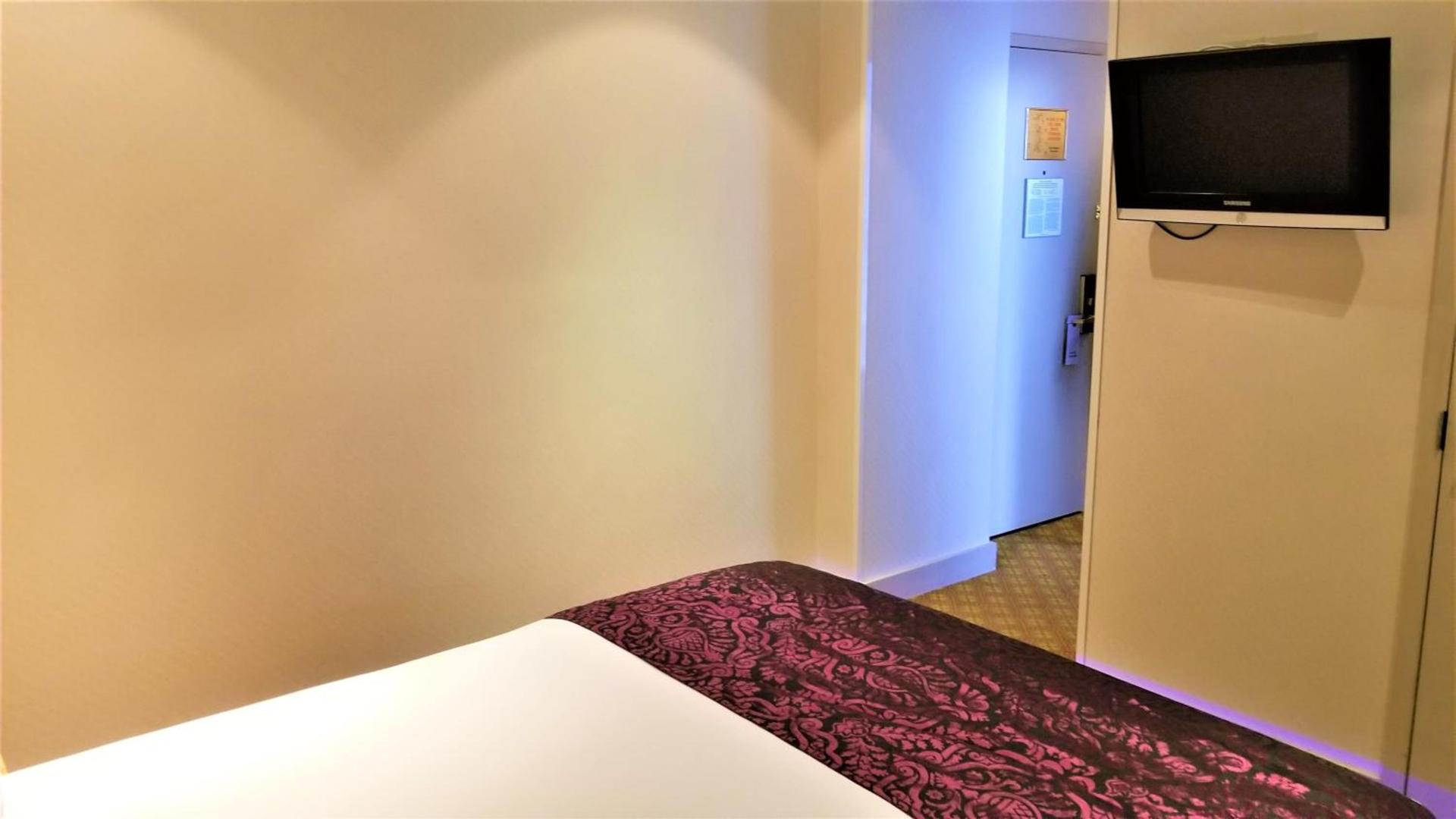 Night Hotel Broadway photo 35