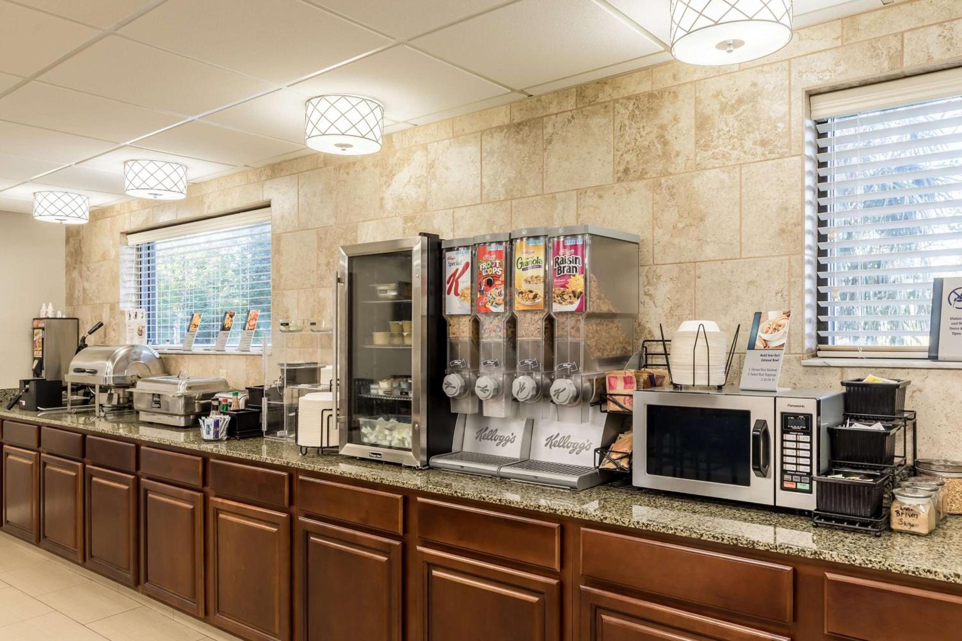 Best Western Plus Sebastian Hotel & Suites photo 25