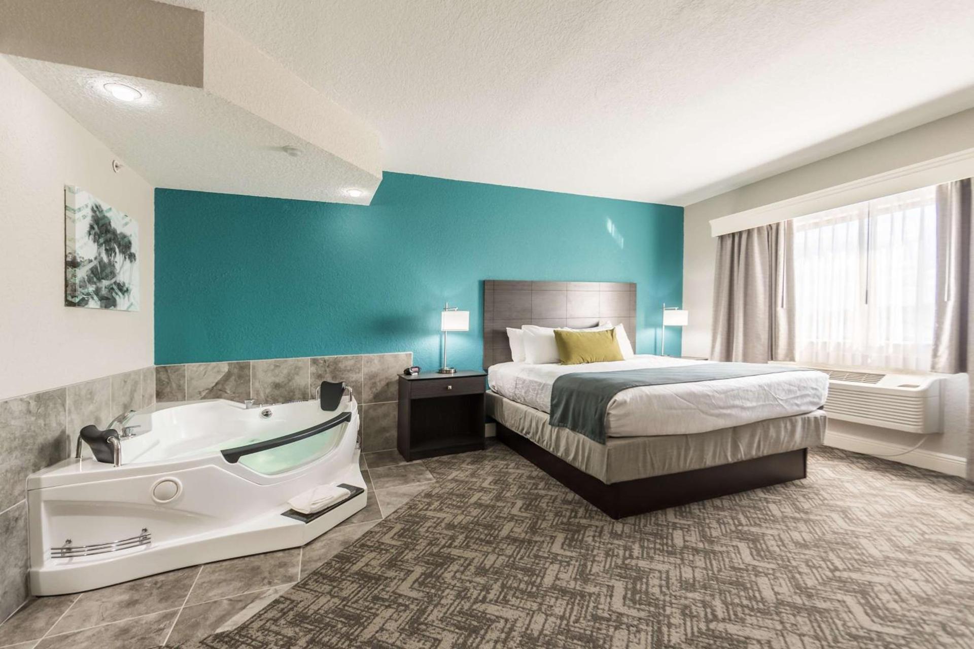 Best Western Plus Sebastian Hotel & Suites photo 5