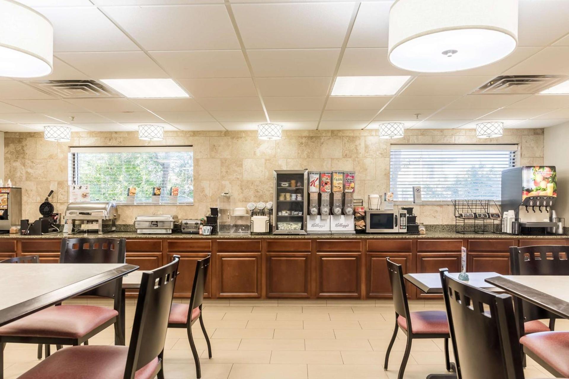 Best Western Plus Sebastian Hotel & Suites photo 26