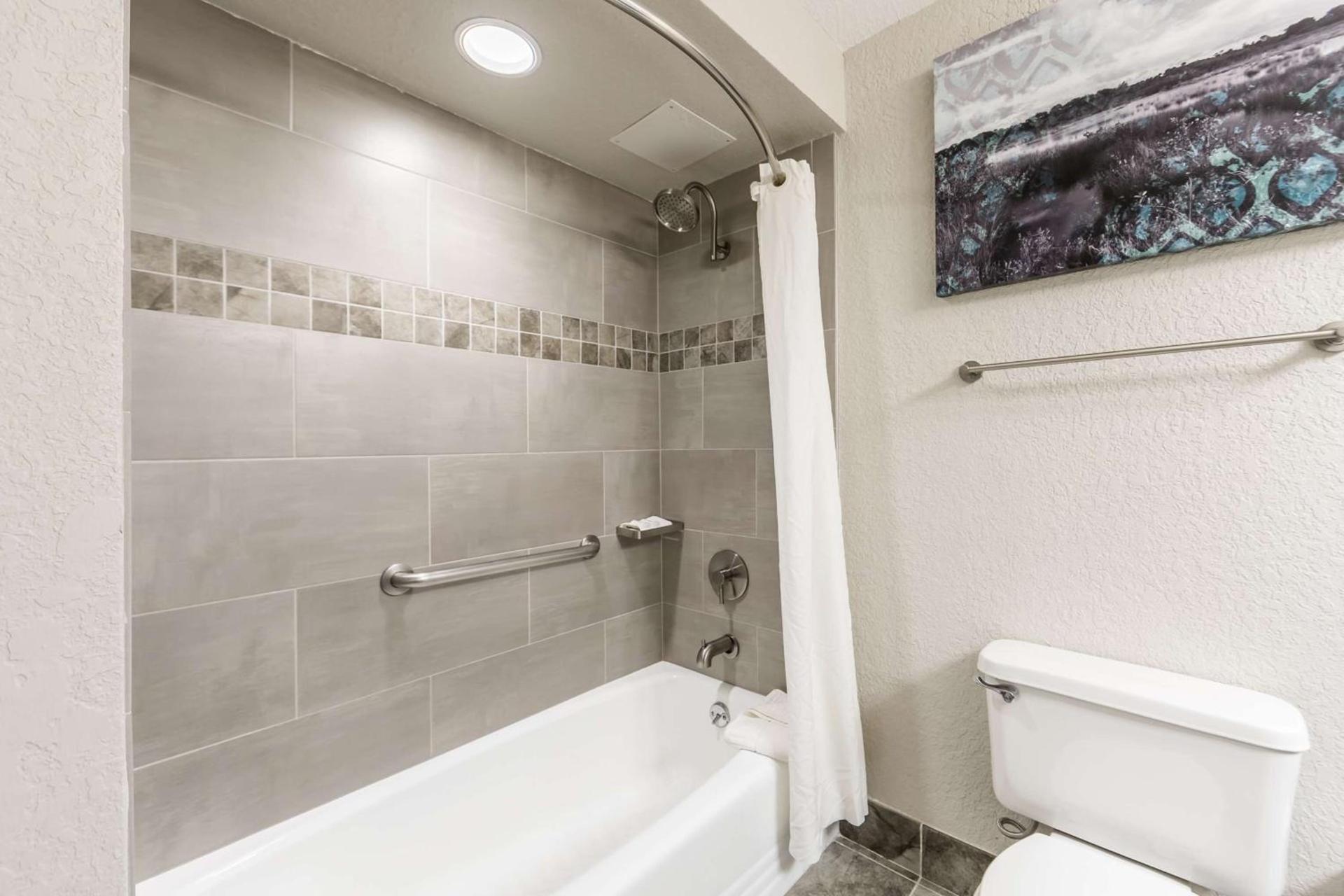 Best Western Plus Sebastian Hotel & Suites photo 66