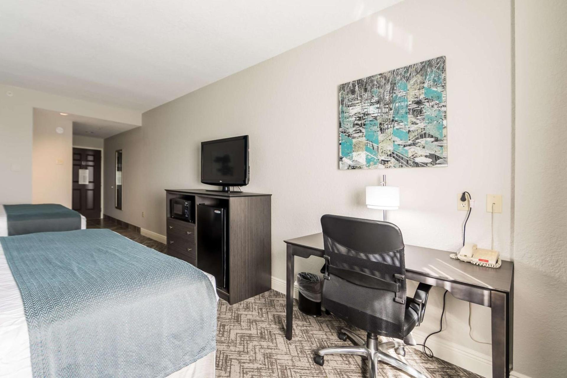 Best Western Plus Sebastian Hotel & Suites photo 48