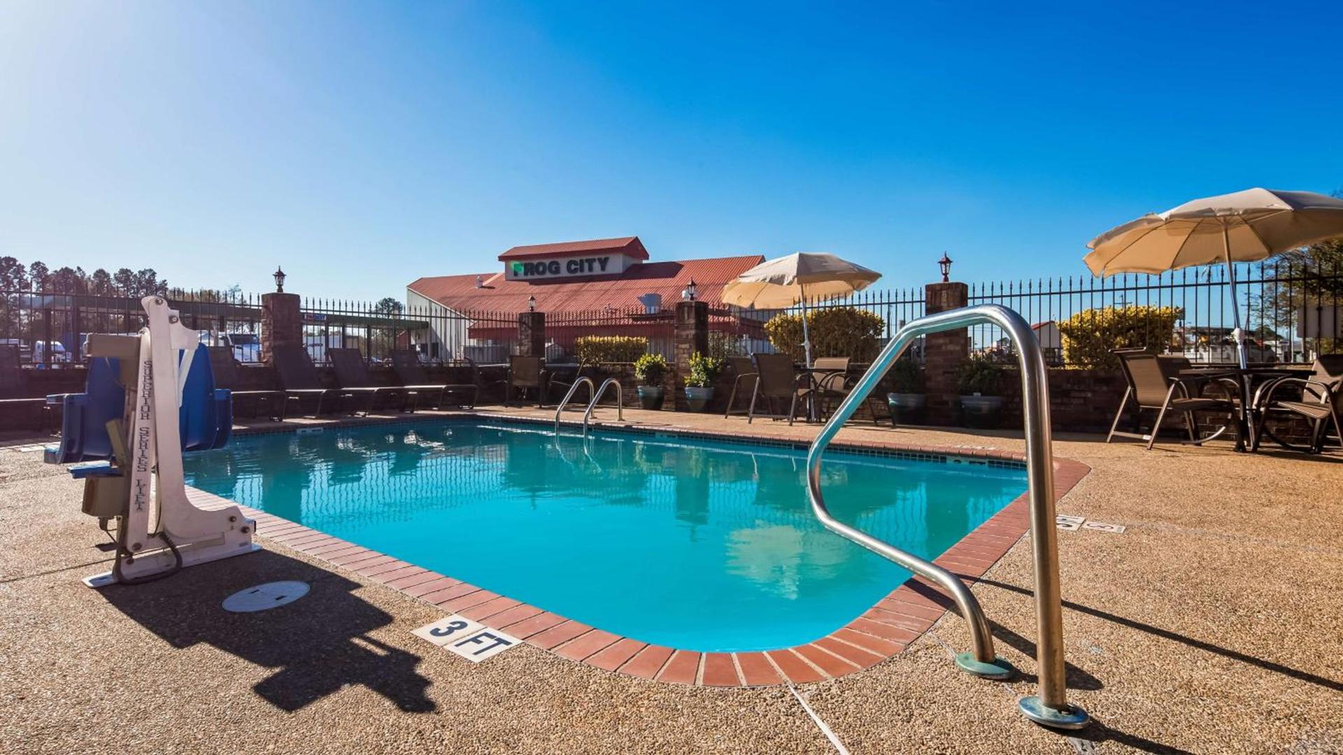 Best Western Rayne Inn photo 16