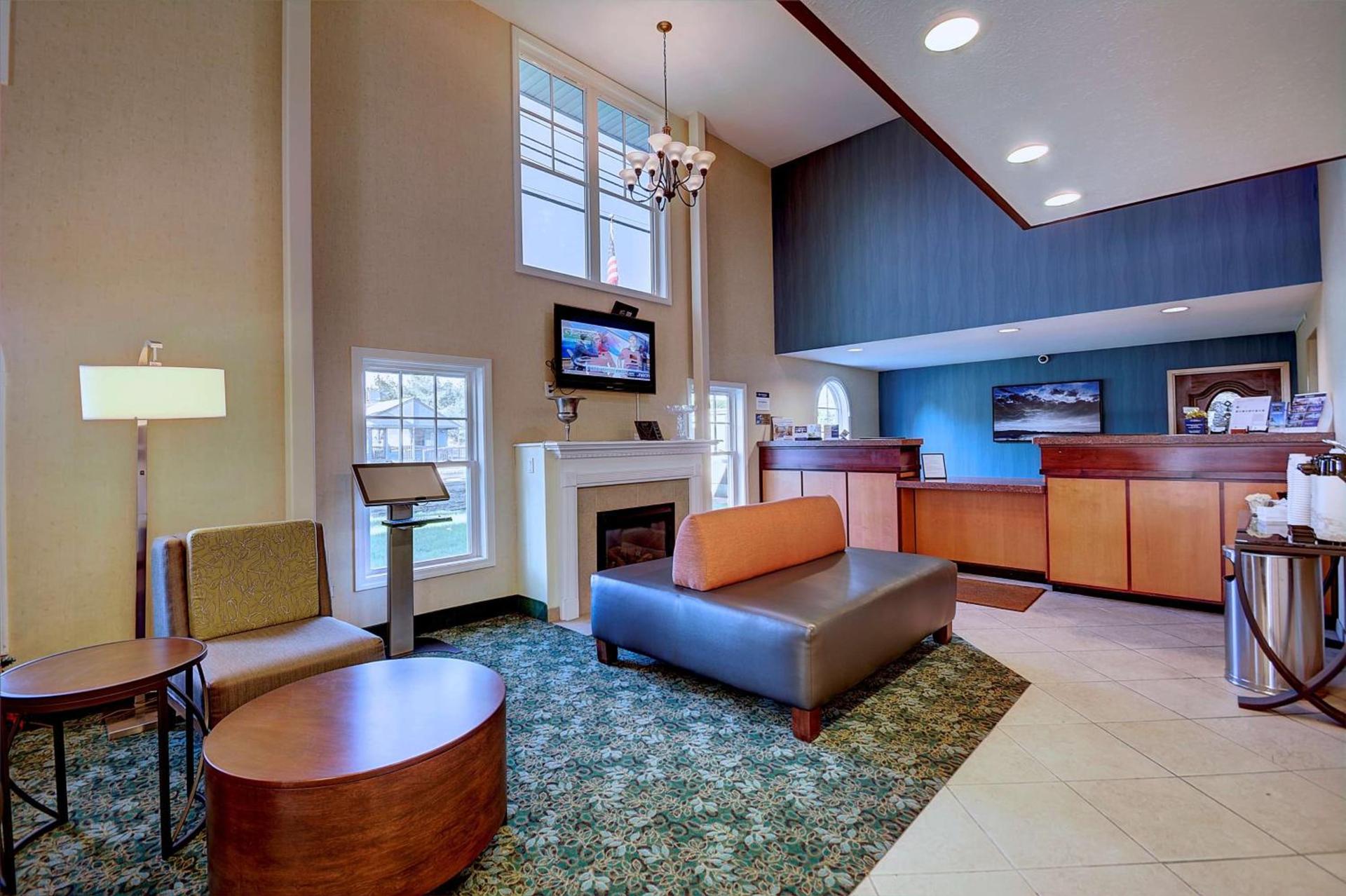 Best Western Plus, The Inn at Hampton photo 2