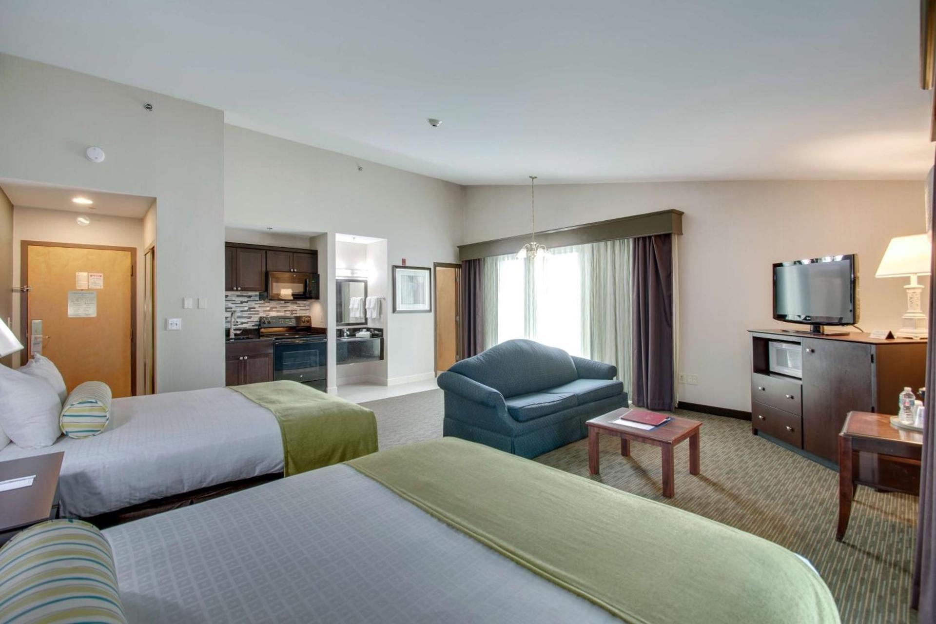 Best Western Plus, The Inn at Hampton photo 25
