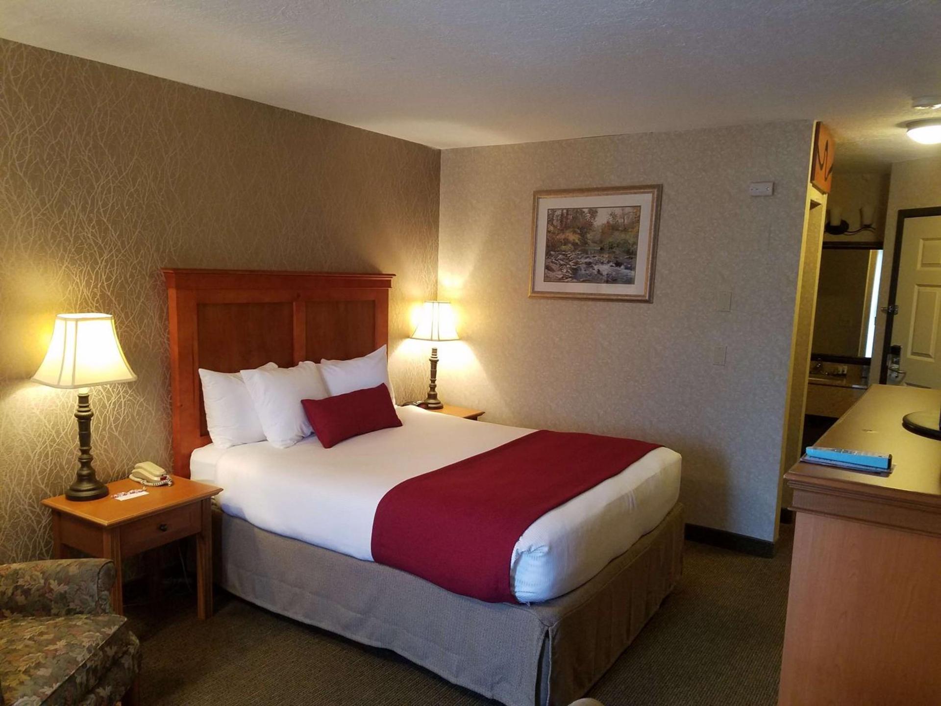 Best Western Plus Rivershore Hotel photo 13