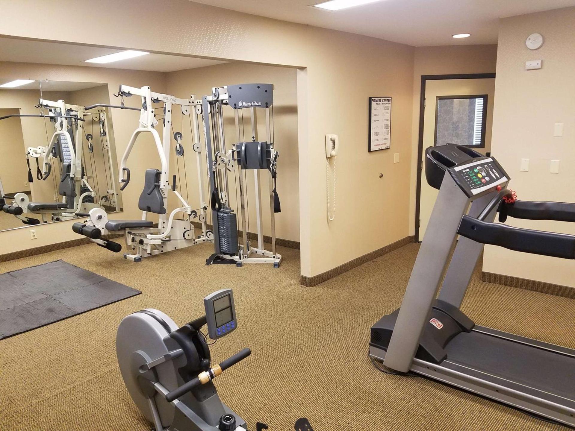 Best Western Plus Rivershore Hotel photo 21