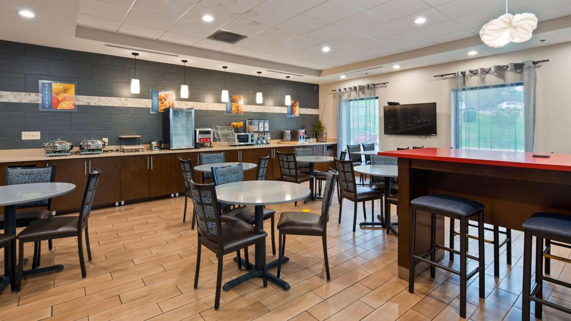 Best Western Plus Sunrise Inn photo 4