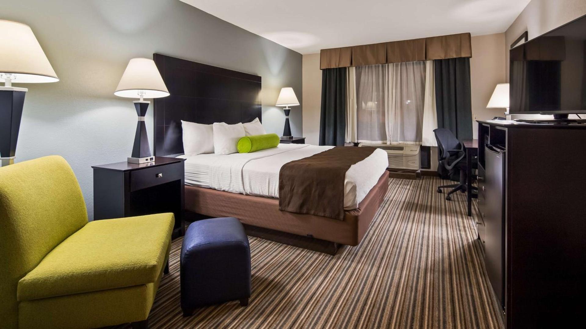 Best Western Plus Sunrise Inn photo 8