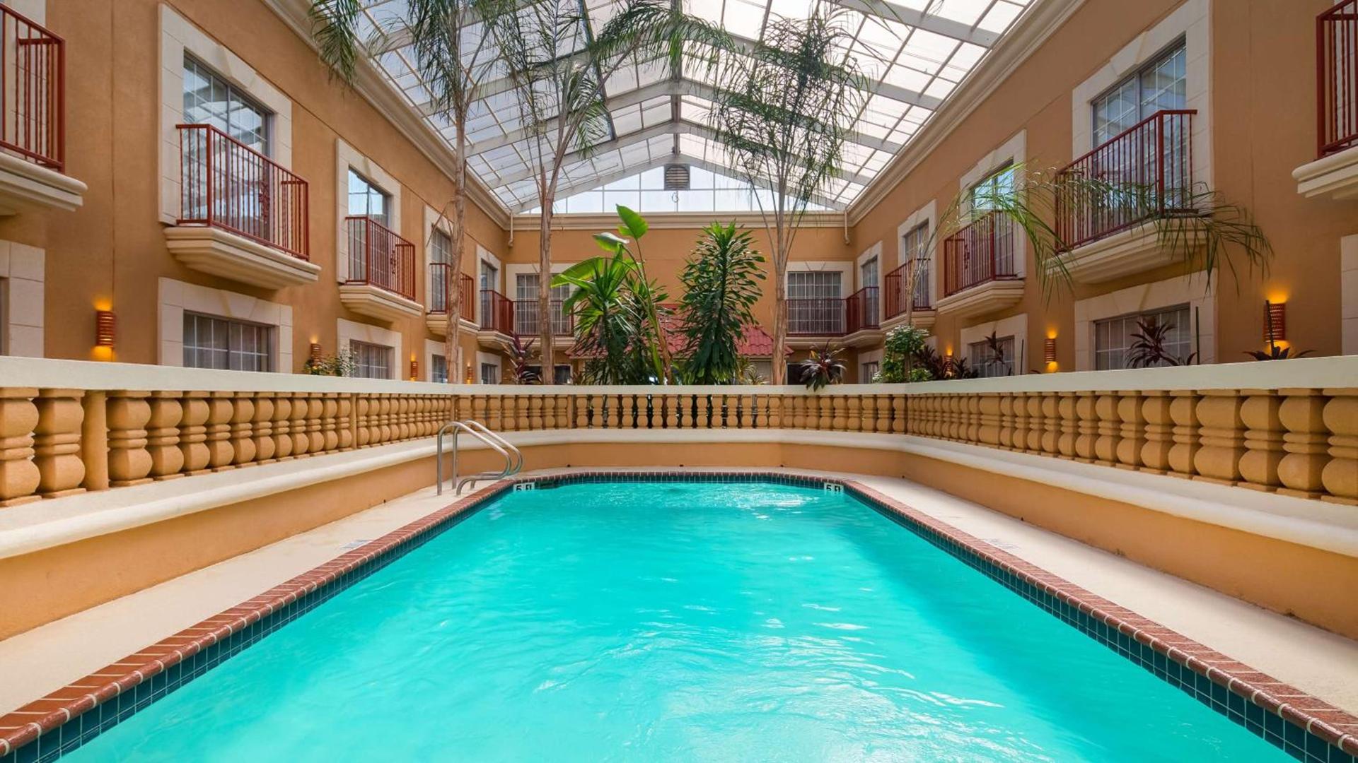 Best Western Plus Atrium Inn photo 8