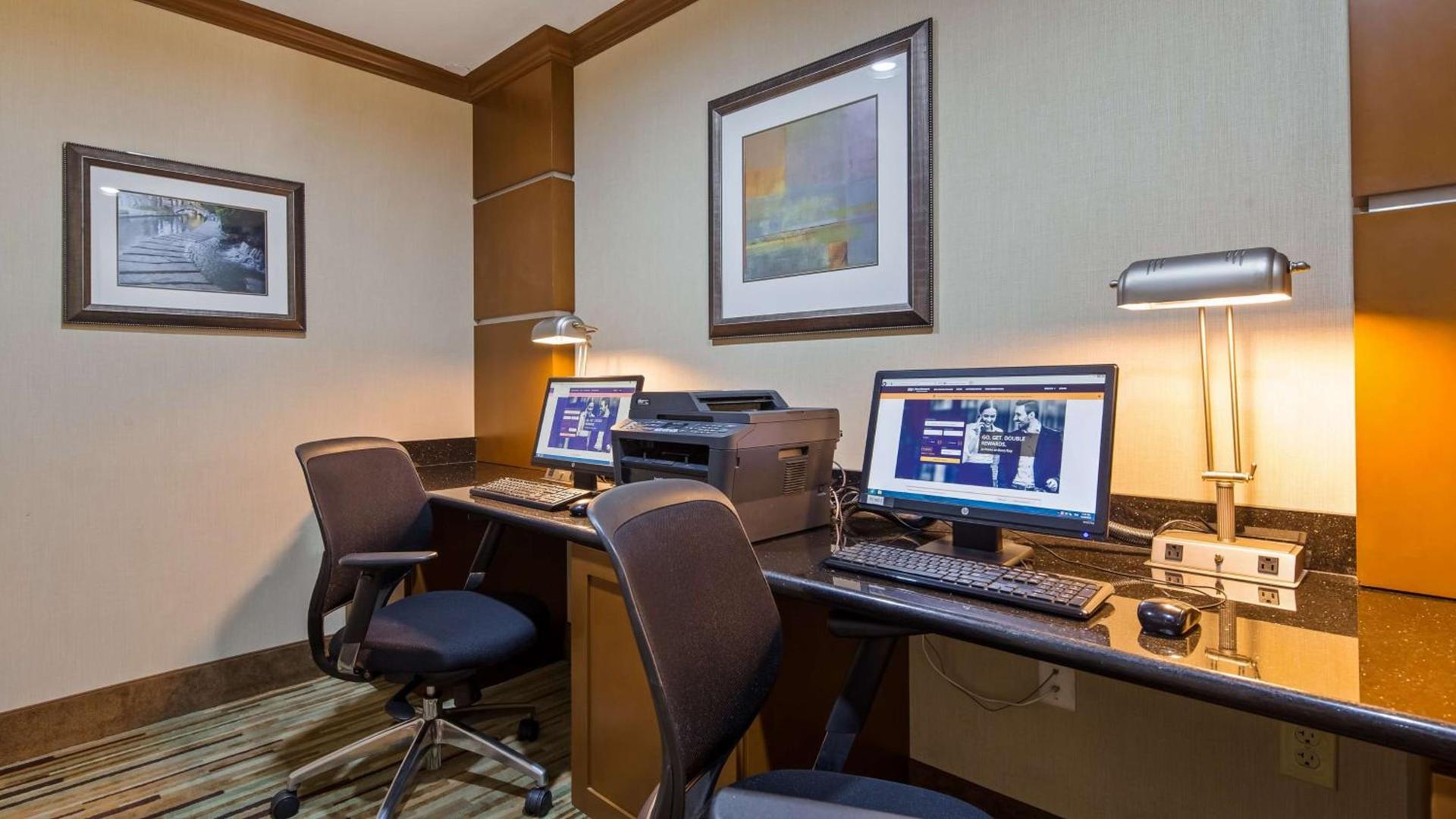 Best Western Plus Atrium Inn photo 7