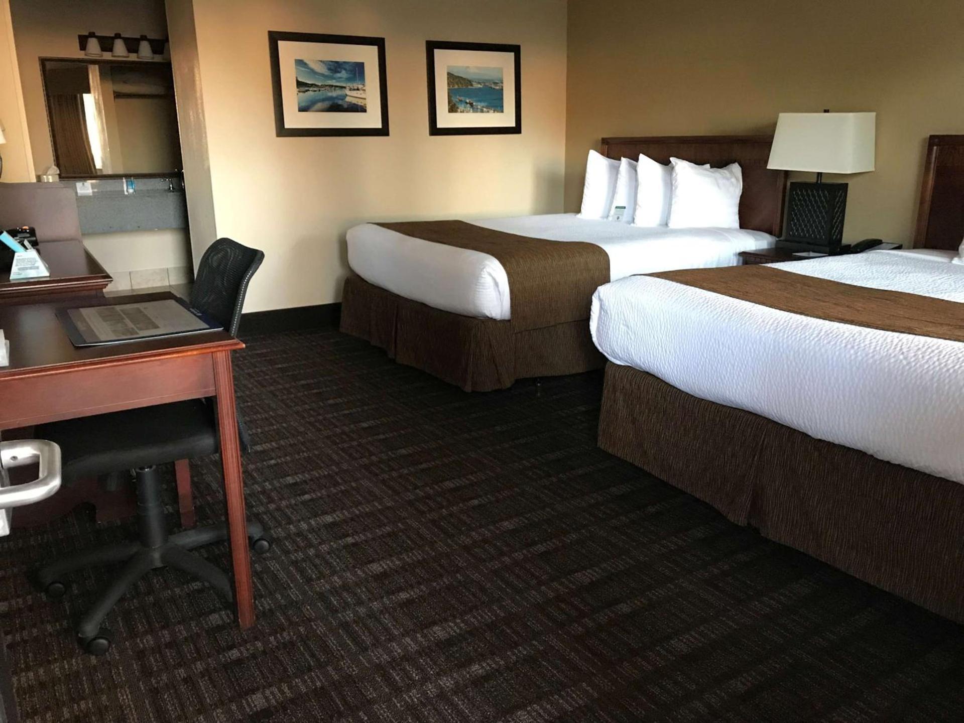 Best Western Lakewood- Historic Landmark photo 71