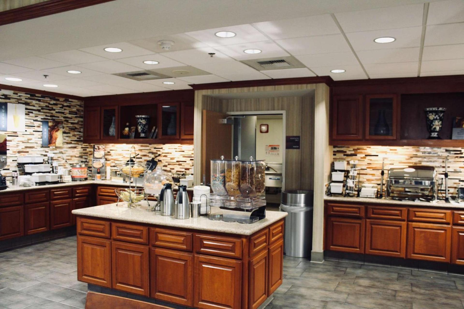 Best Western Plus Arrowhead Hotel photo 24