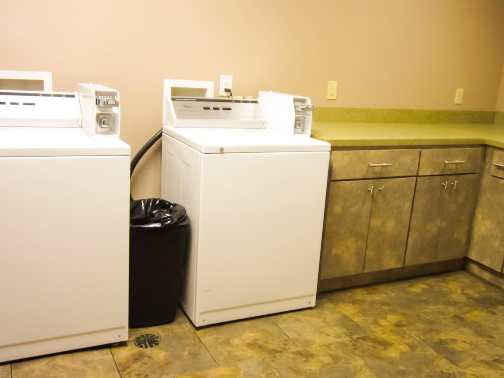 Bell's Extended Stay and Suites photo 24