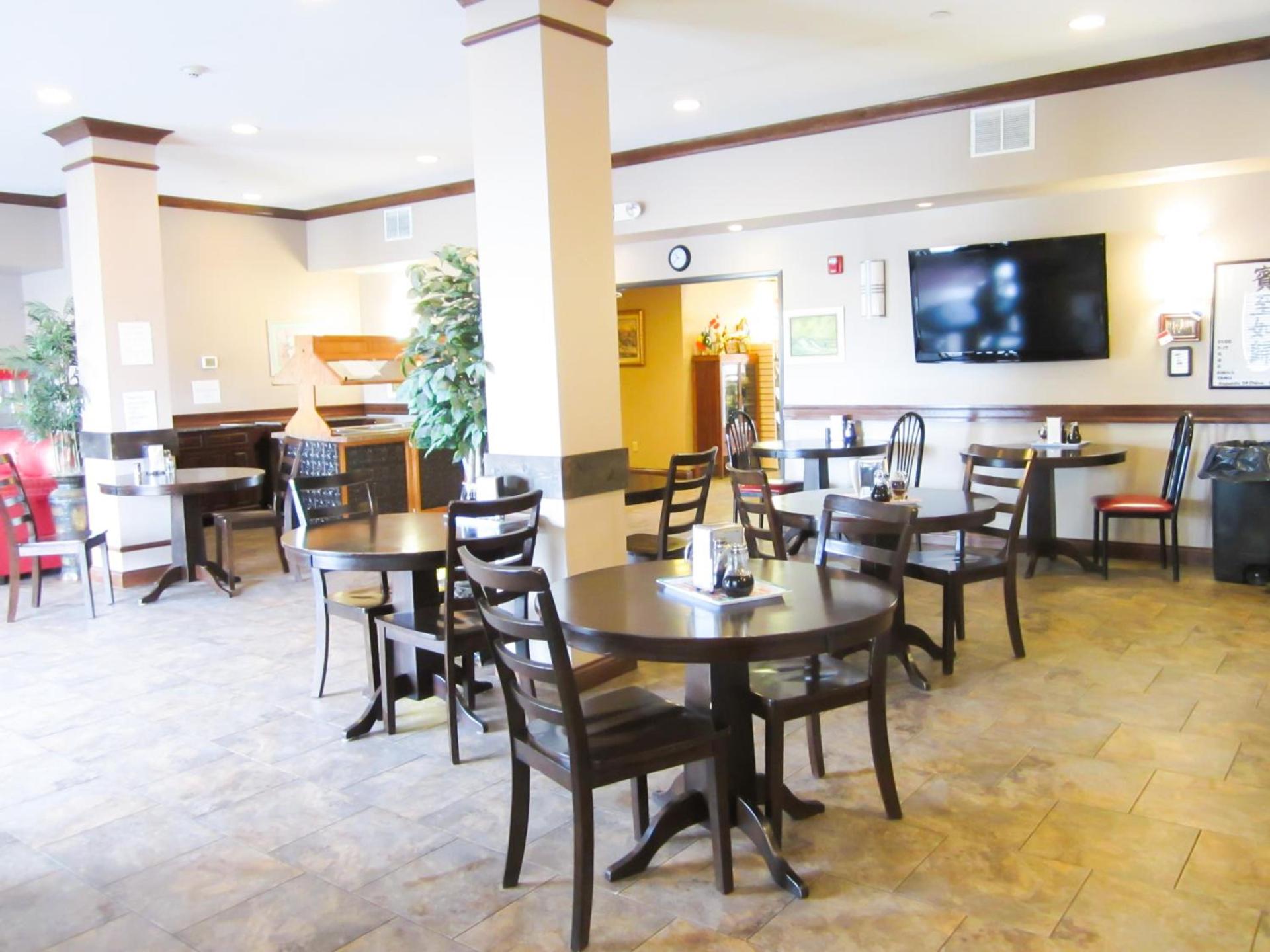 Bell's Extended Stay and Suites photo 6