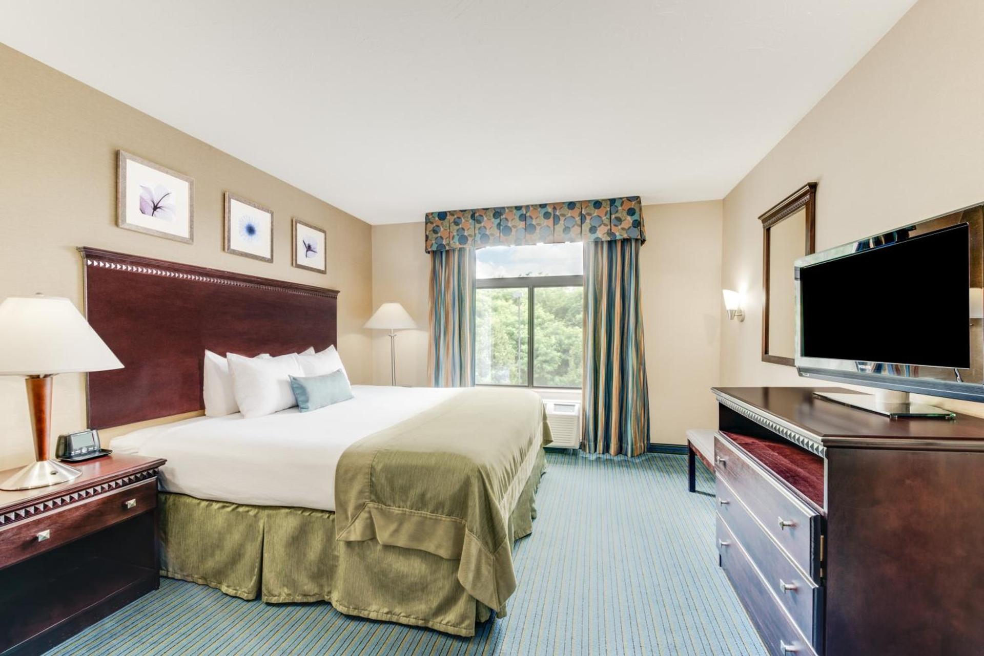 Wingate by Wyndham - York photo 17