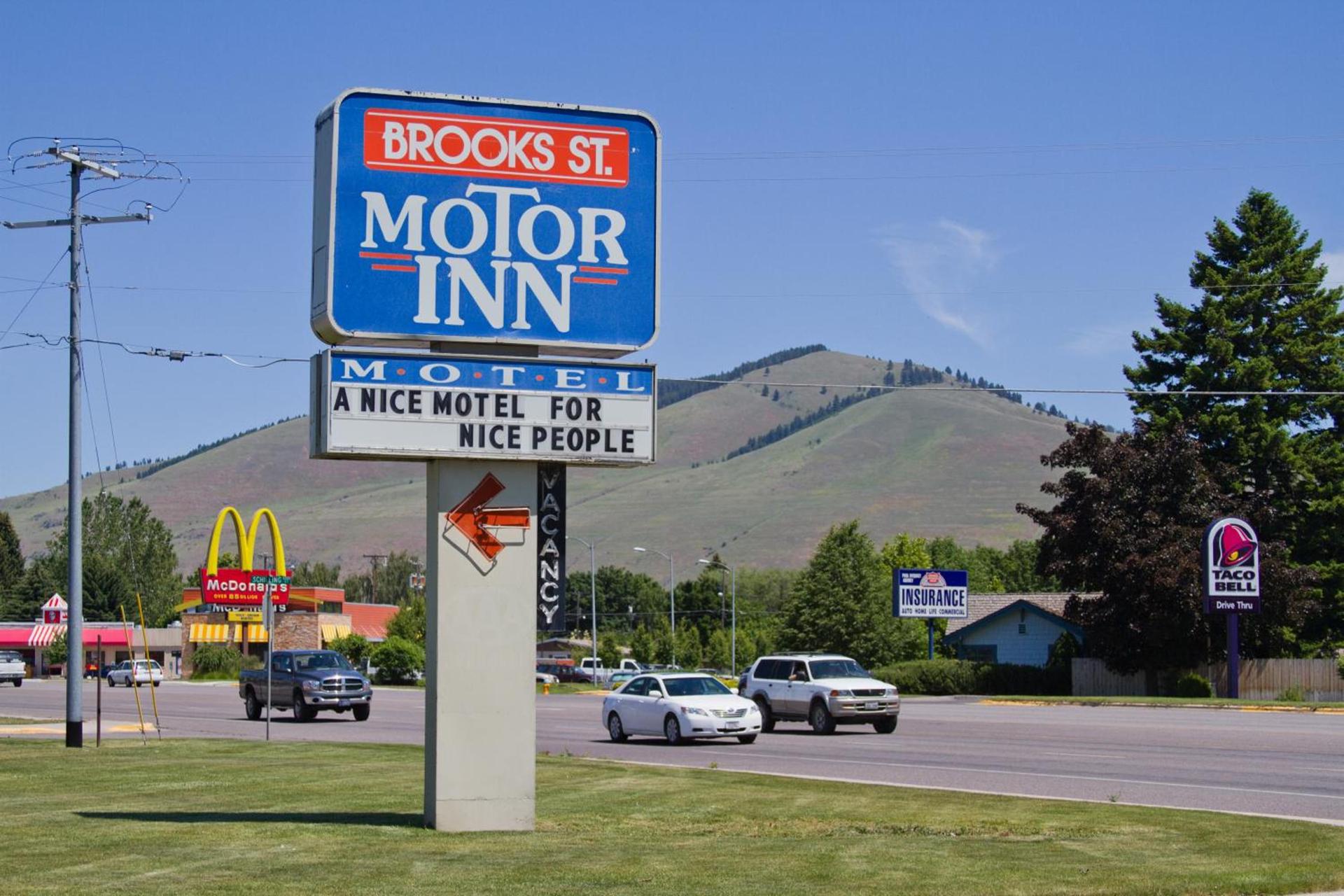 Brooks St. Motor Inn photo 3