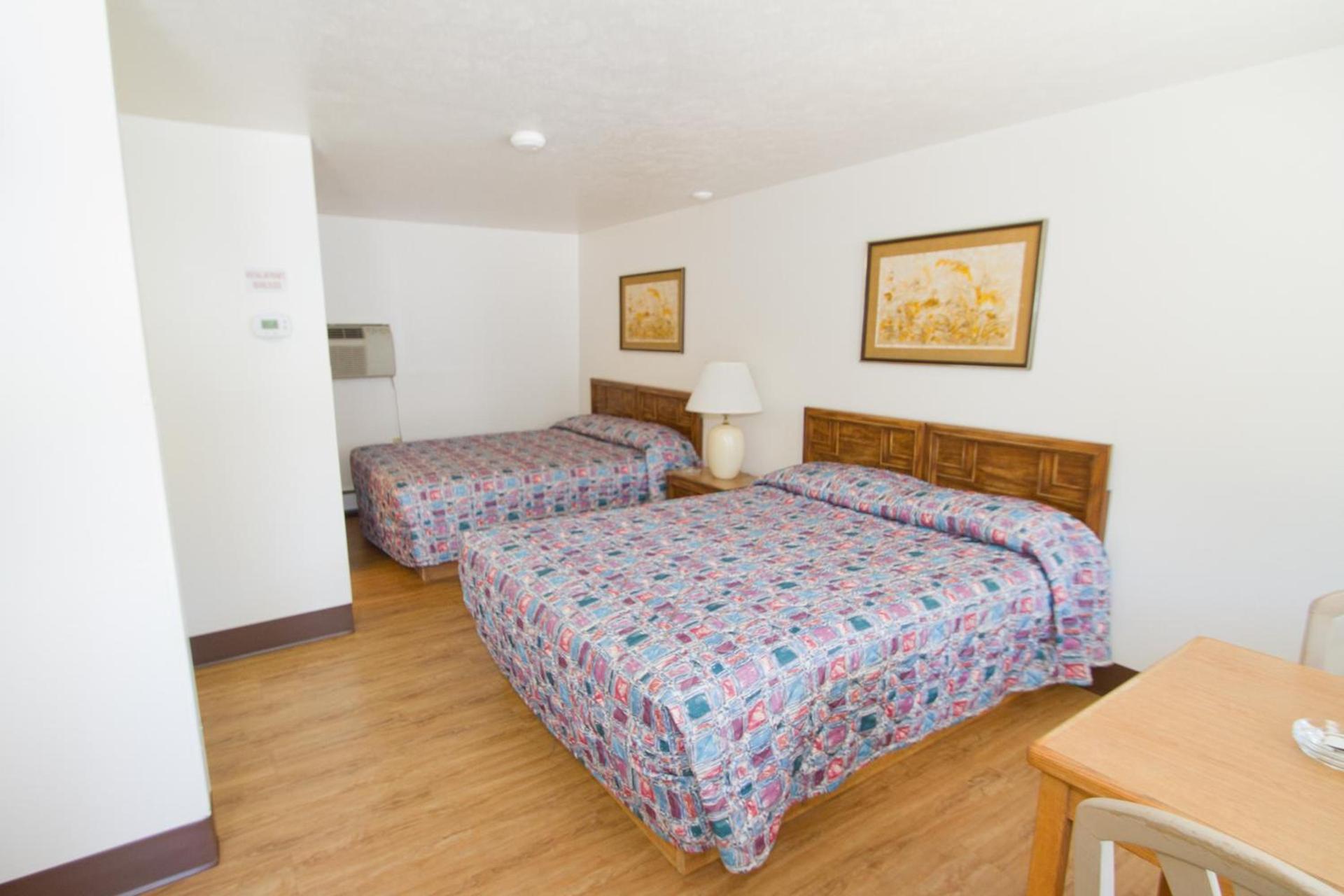 Brooks St. Motor Inn photo 17