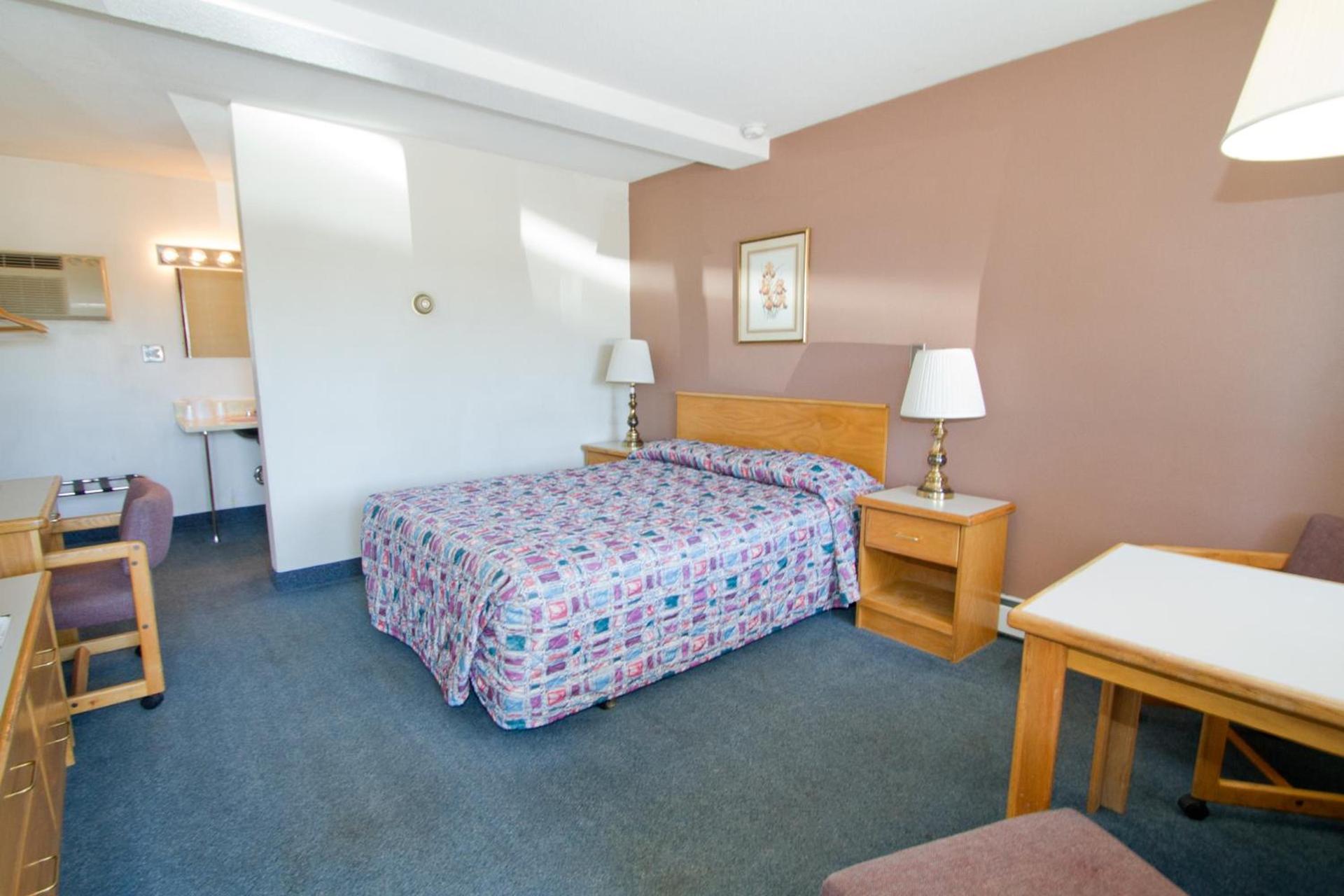 Brooks St. Motor Inn photo 24