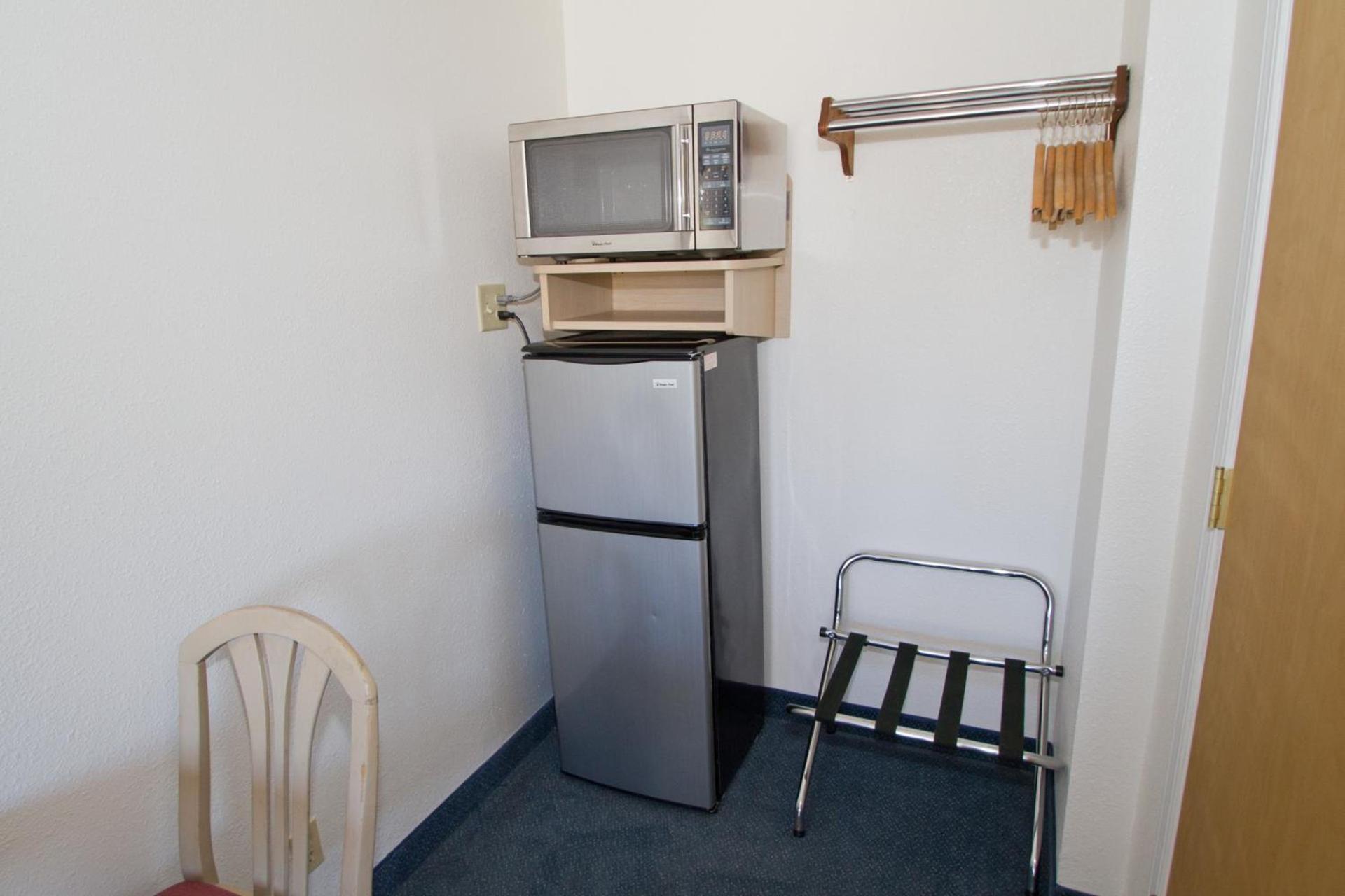 Brooks St. Motor Inn photo 14
