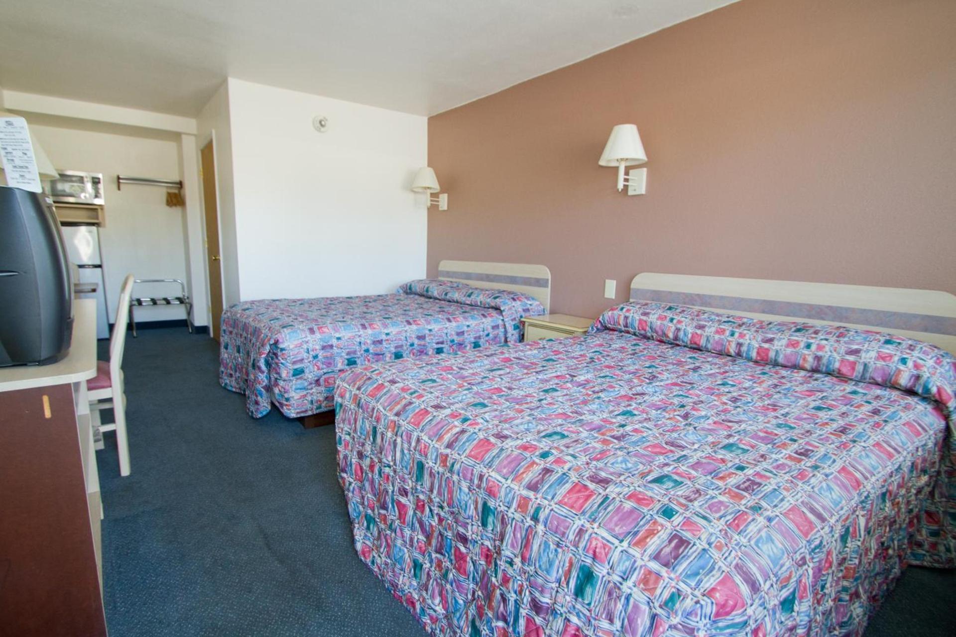 Brooks St. Motor Inn photo 15