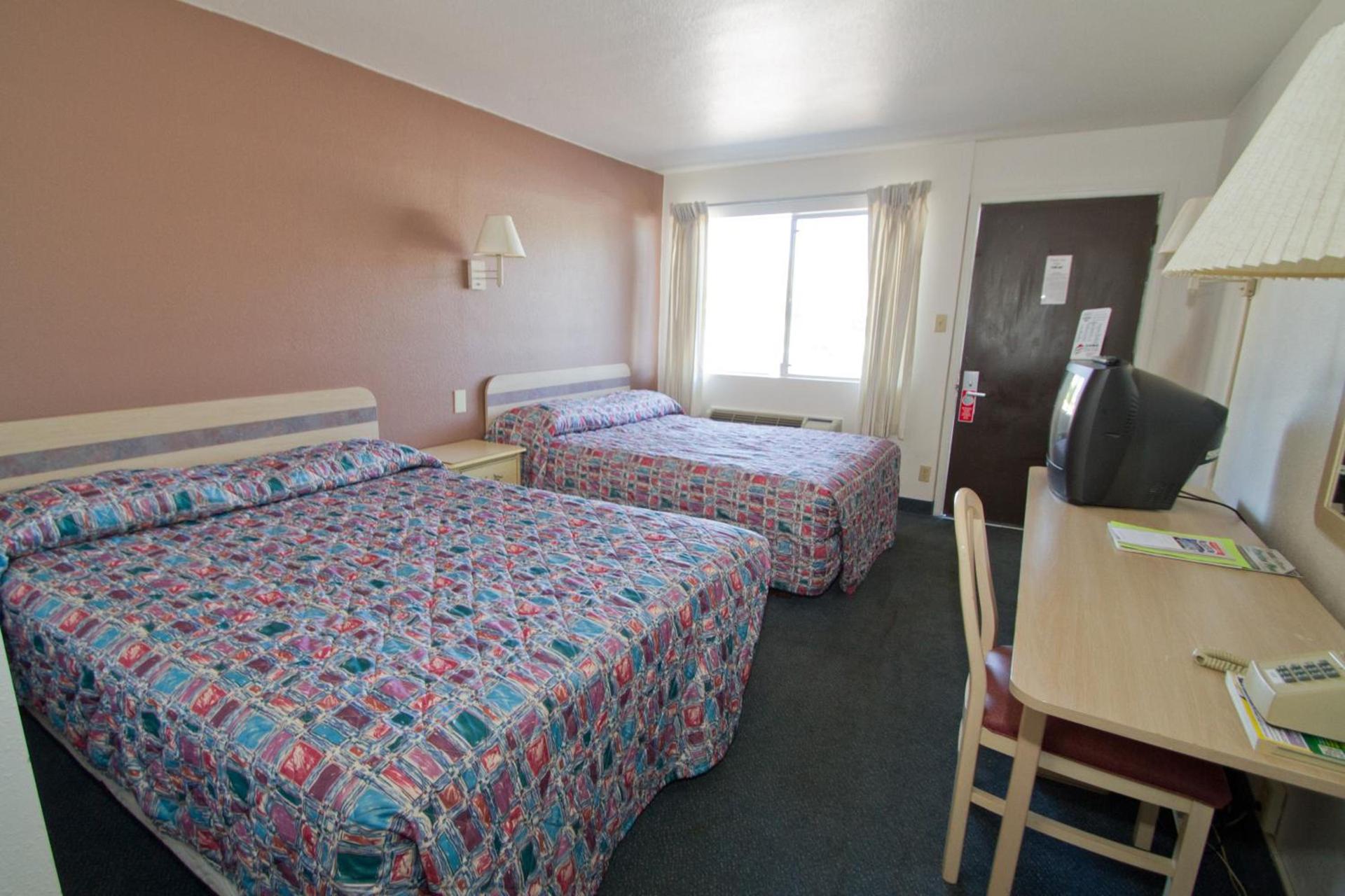Brooks St. Motor Inn photo 7