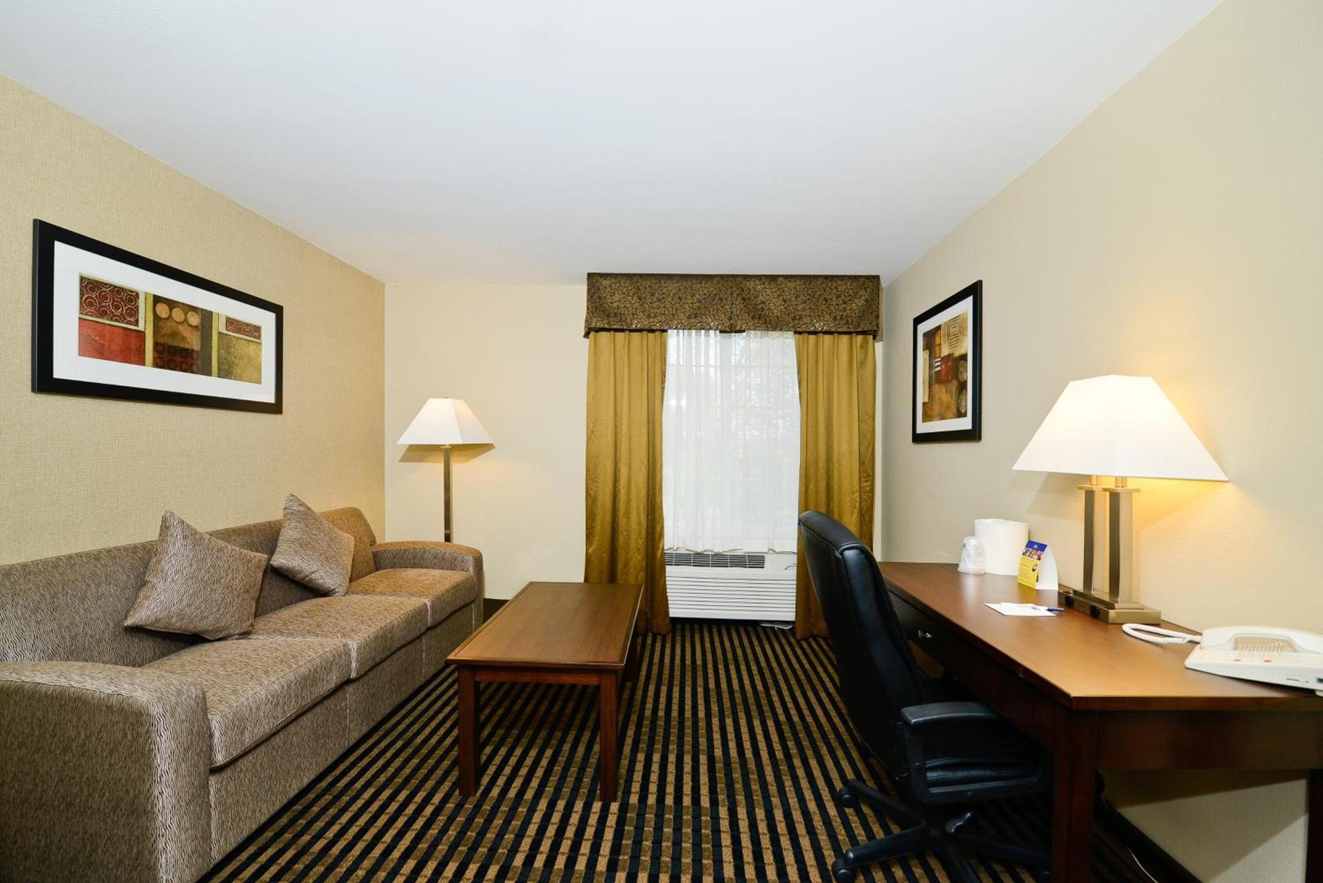 Best Western Plus Prairie Inn photo 33