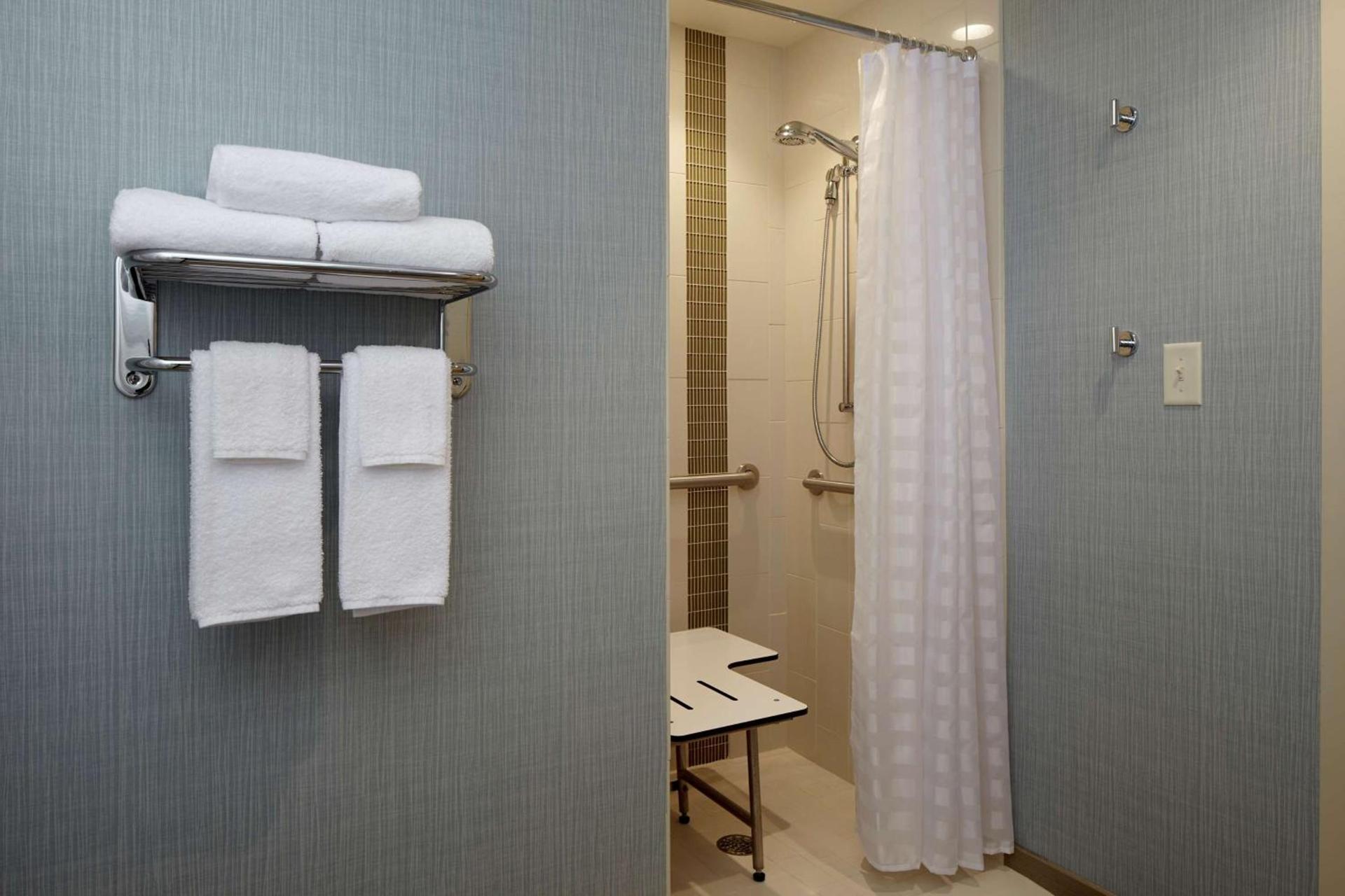 Hyatt Place Madison/Verona photo 82