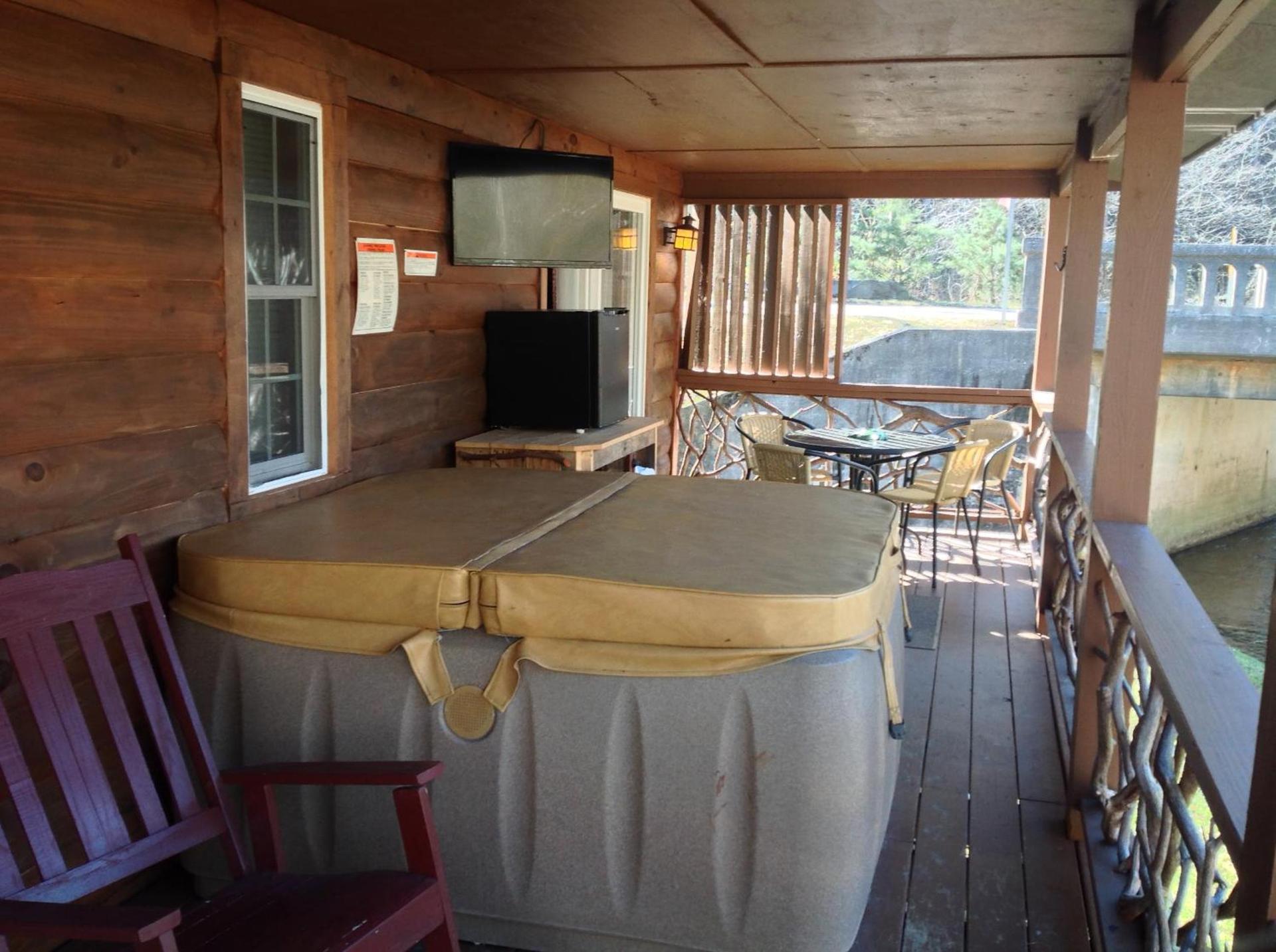 Qualla Cabins and Motel Cherokee near Casino photo 20
