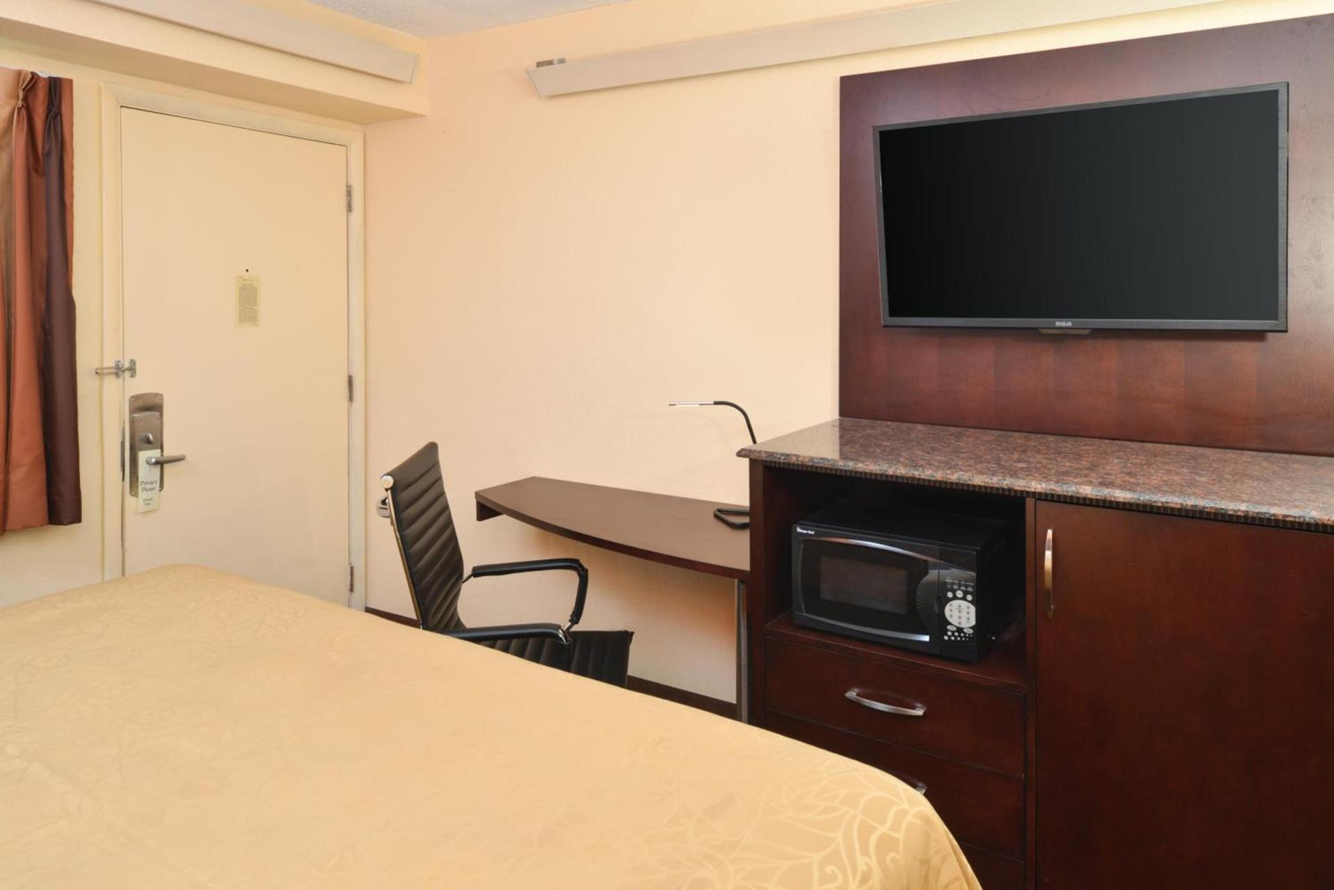 Americas Best Value Inn-Pittsburgh Airport photo 27