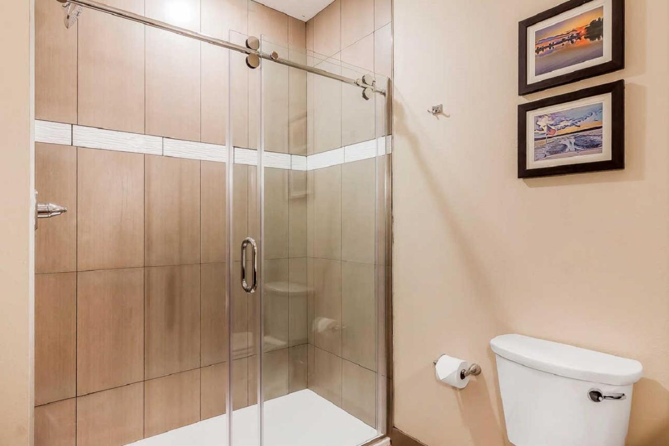 Comfort Suites photo 56